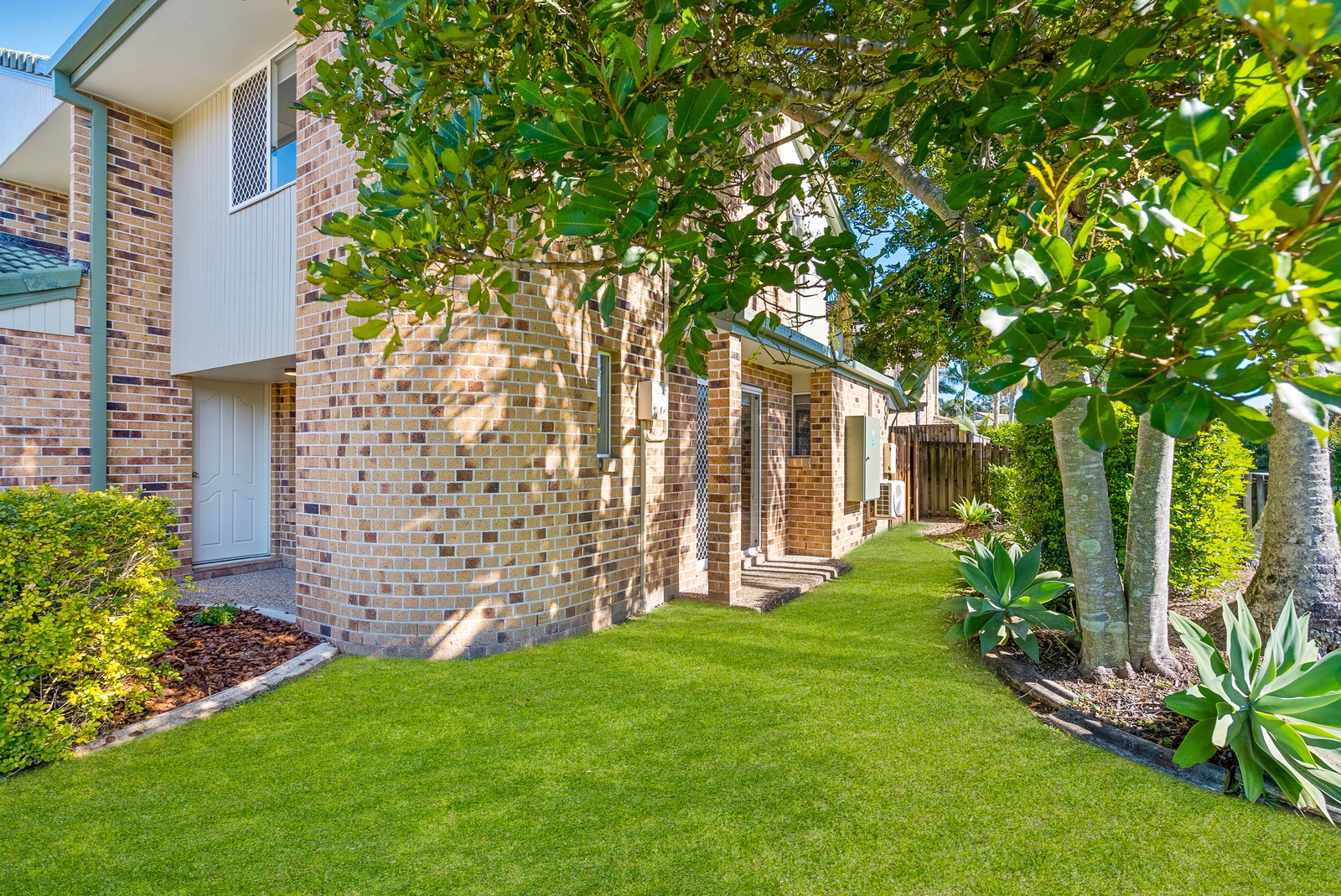 3-bedroom unit at 1/11 Cupania Place, Elanora, QLD 4221, Gold Coast, Queensland