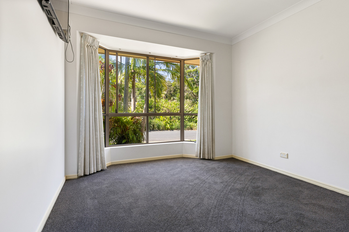 3-bedroom unit at 1/2 Hazelwood Close, Suffolk Park, NSW 2481, Byron, New South Wales