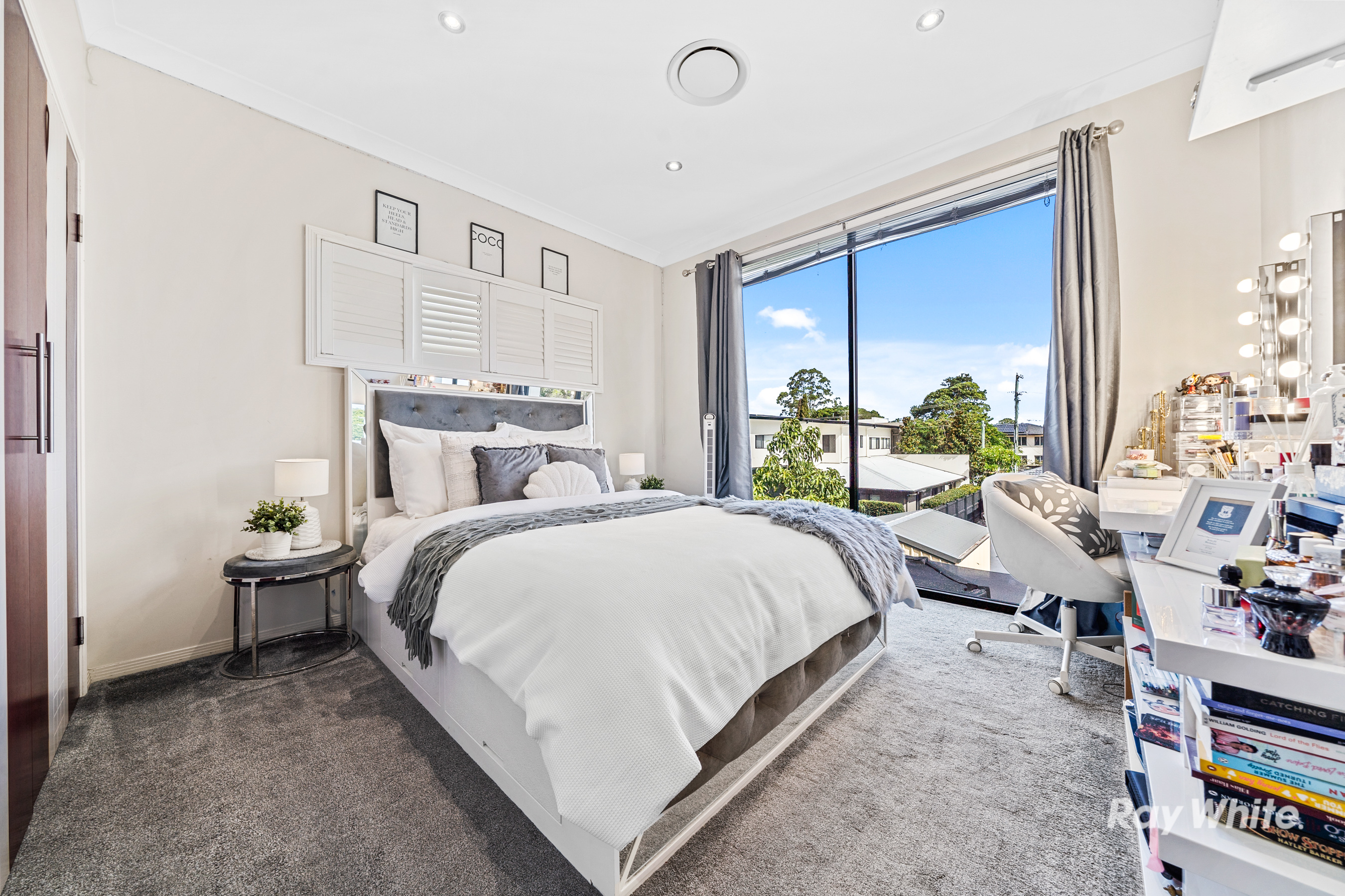 5-bedroom house at 17 Holyoake Drive, Daisy Hill, QLD 4127, Logan, Queensland
