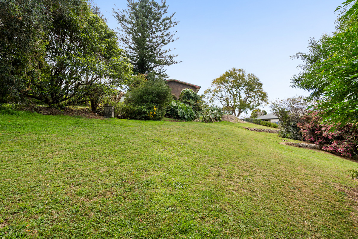 4-bedroom house at 21 Rangeview Road, Blue Mountain Heights, QLD 4350, , Queensland
