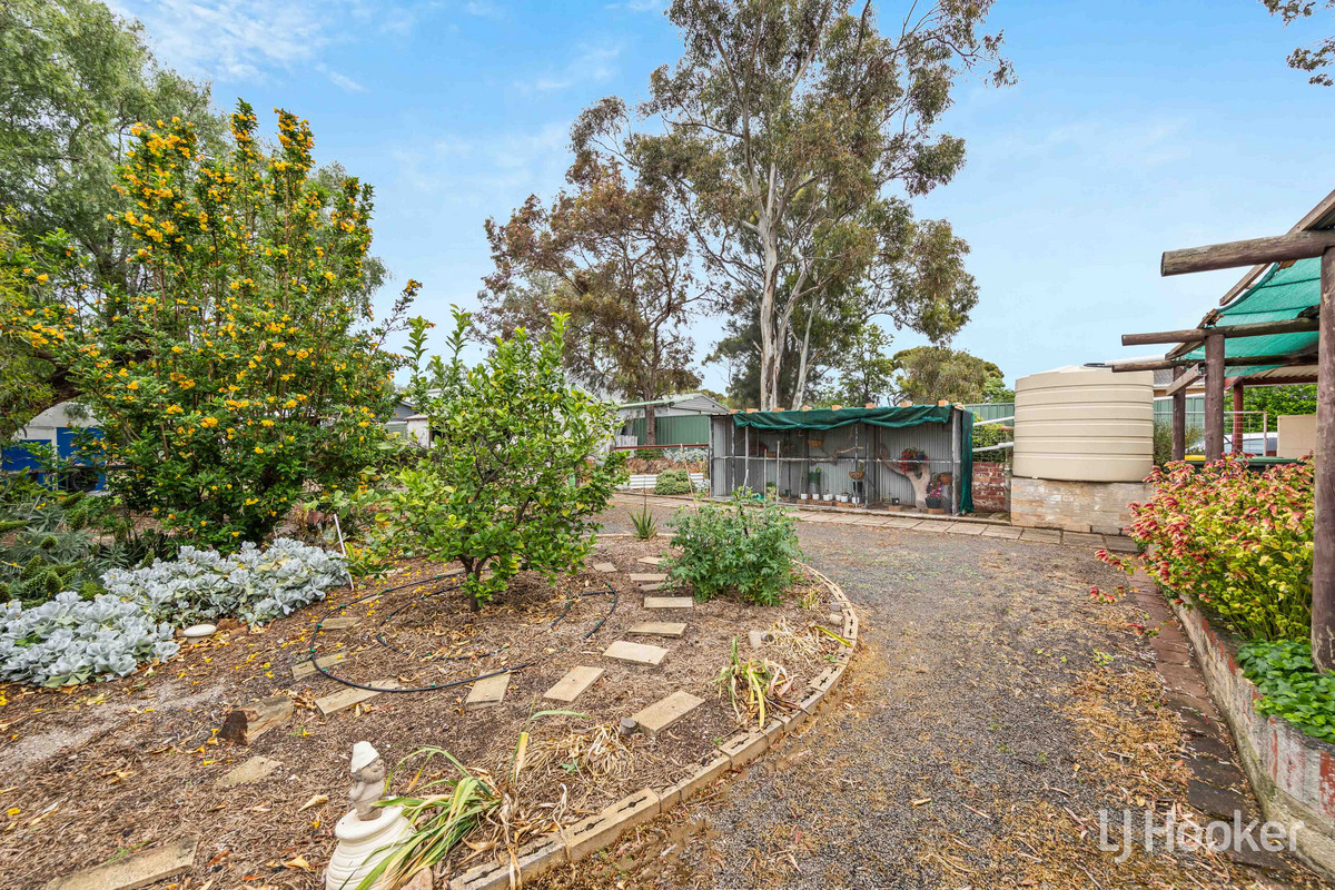 6 EUCALYPT DRIVE, Gawler East SA 5118 - Image 2