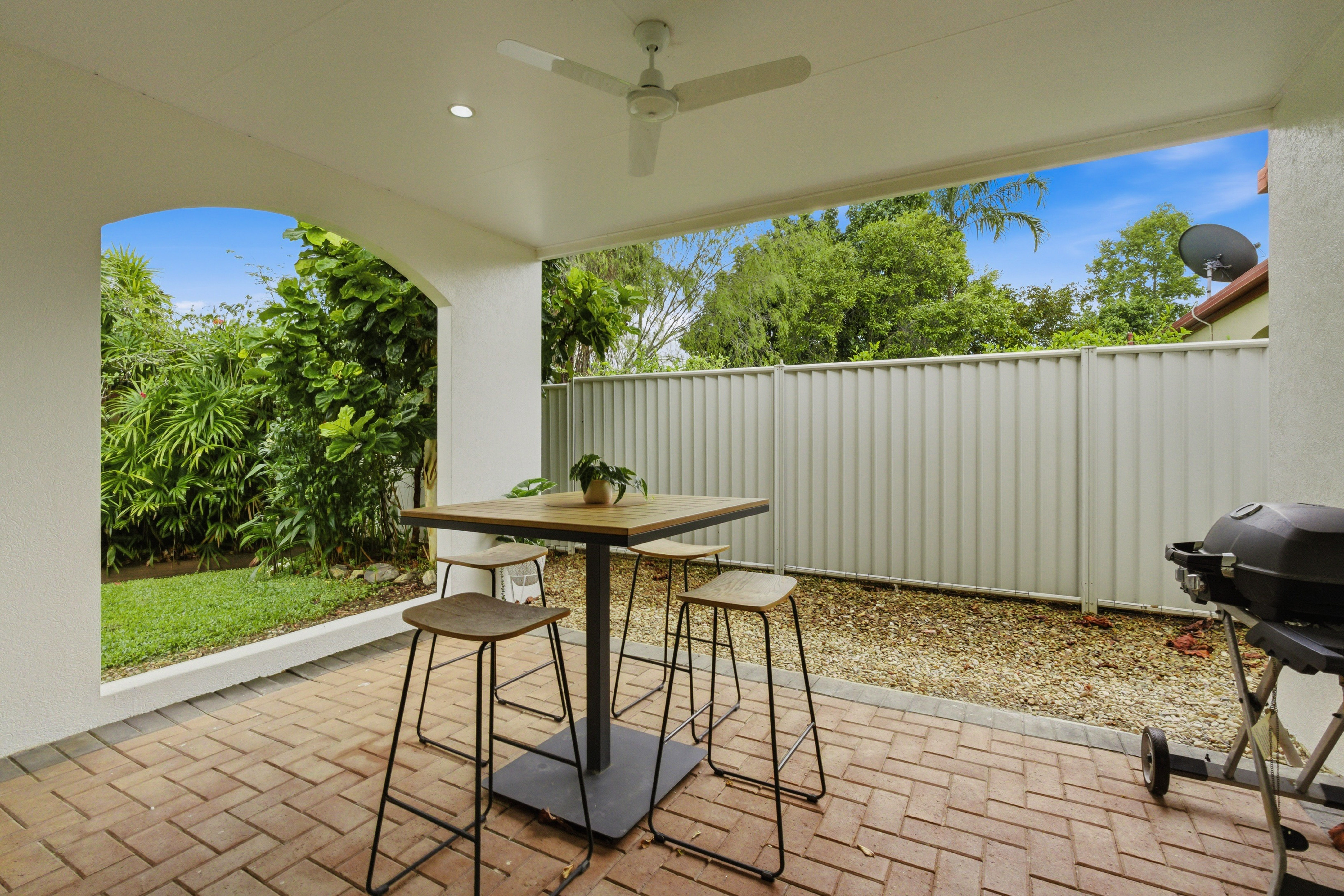 7 5-7 OYSTER COURT, TRINITY BEACH QLD 4879 - Image 8