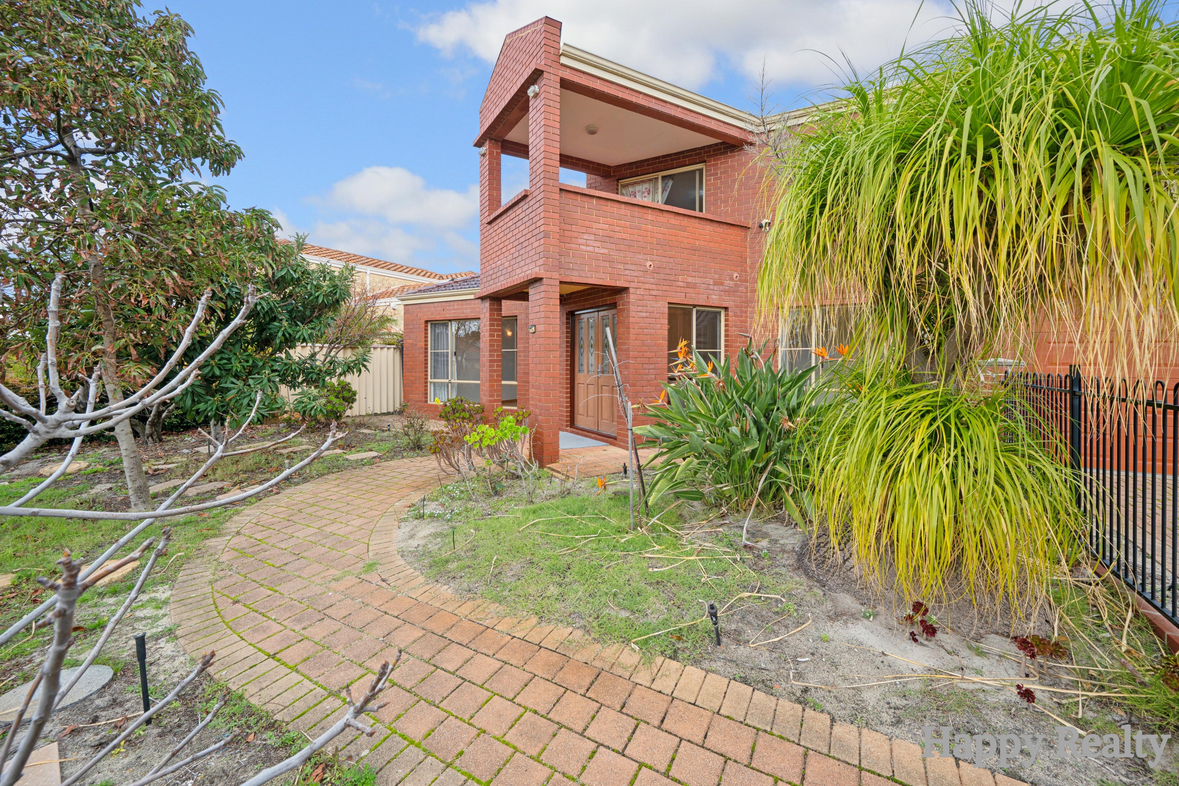 83 Waratah Boulevard, Canning Vale, WA 6155 - Image 2