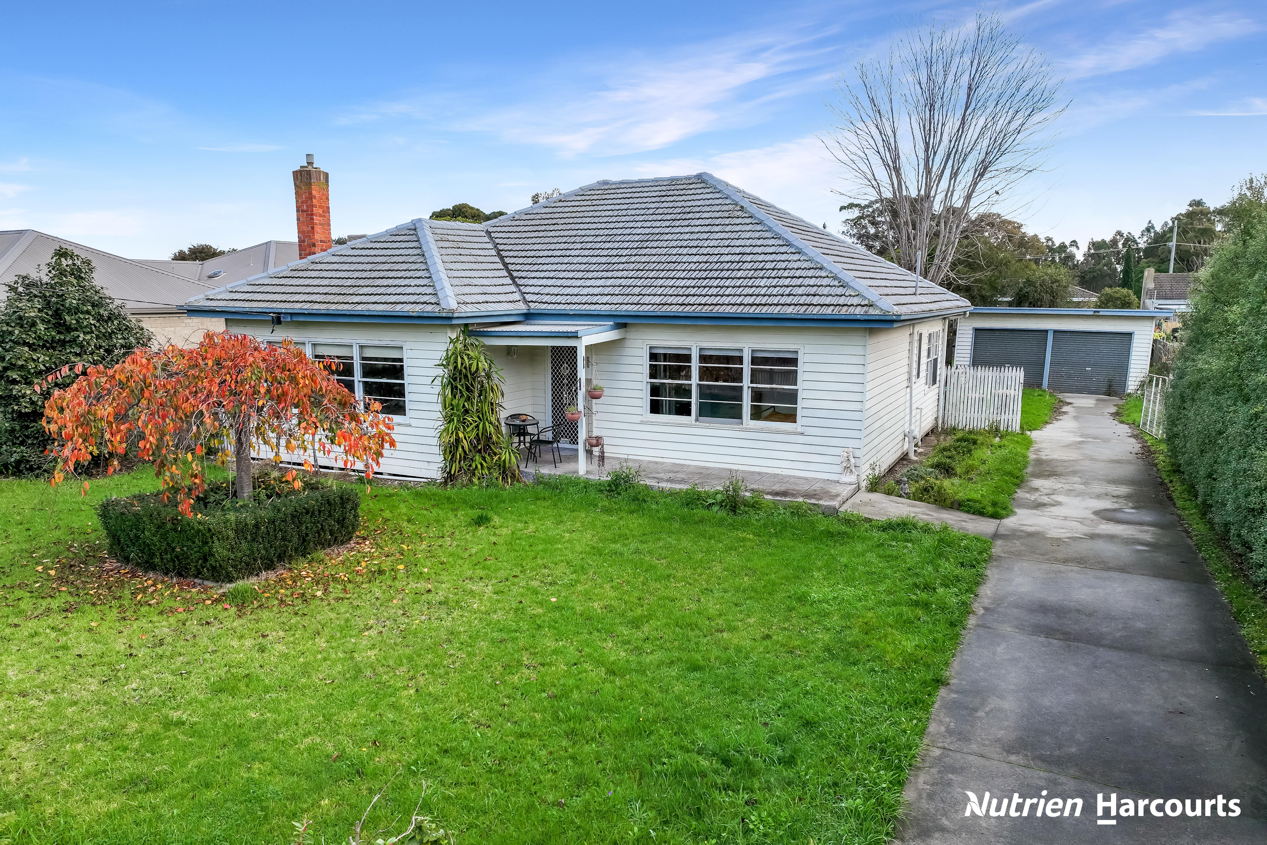 10 Bruce Street, Yarram, VIC 3971 - Image 1
