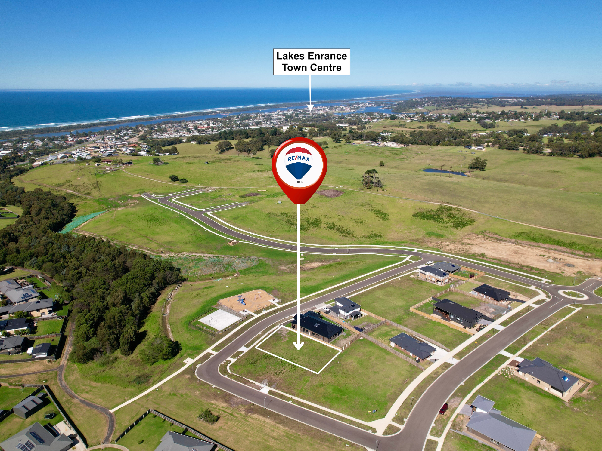 10 Lochard Terrace, Lakes Entrance, Vic, 3909 - Image 3