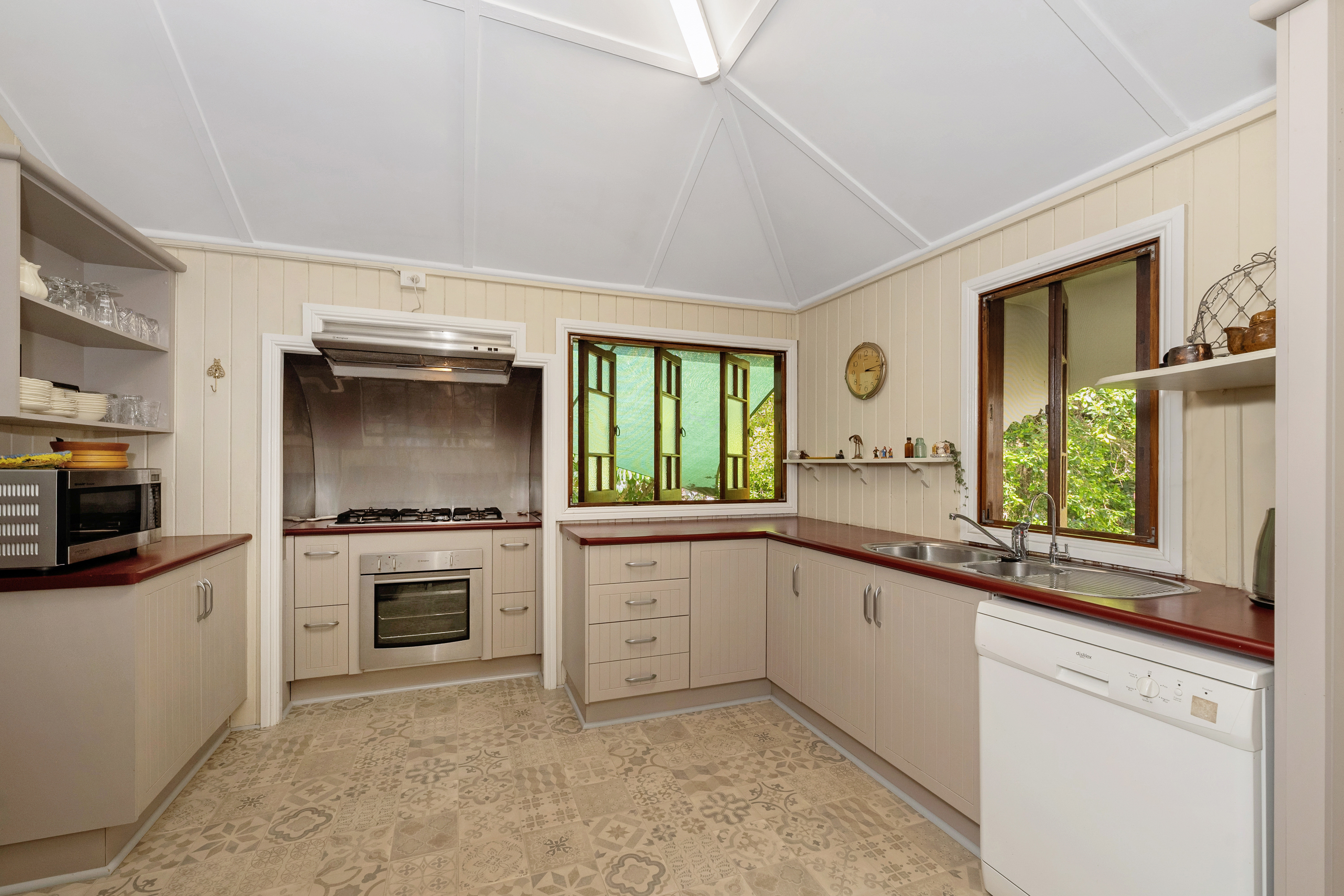 53 Armstrong Street, Hermit Park, QLD 4812 - Image 4