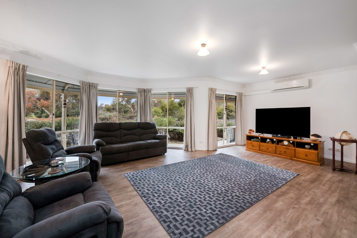 4-bedroom house at 86 Wild Cherry Road, Lockwood South, VIC 3551, Greater Bendigo, Victoria