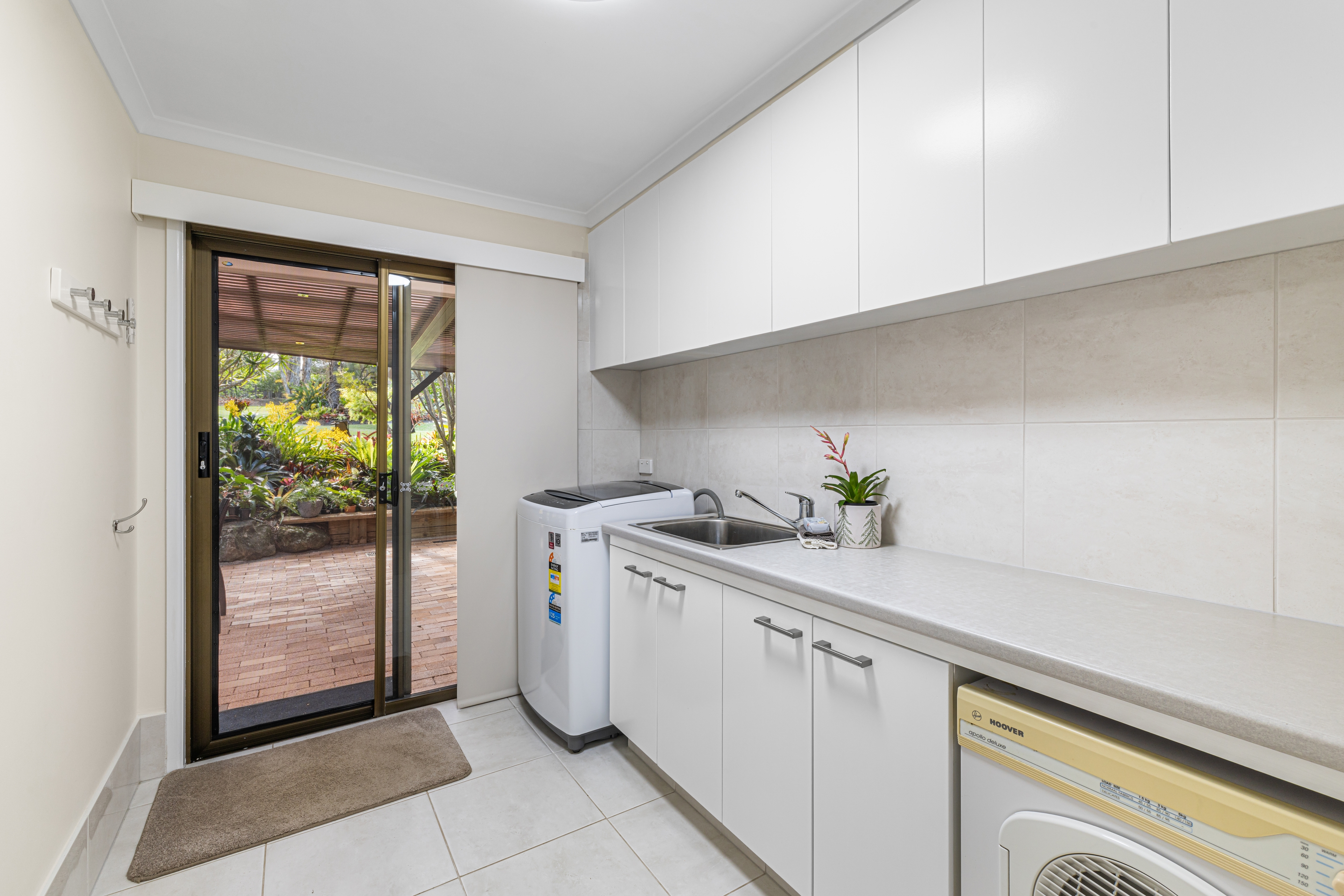 12 LEXINGTON DRIVE, Little Mountain QLD 4551 - Image 2