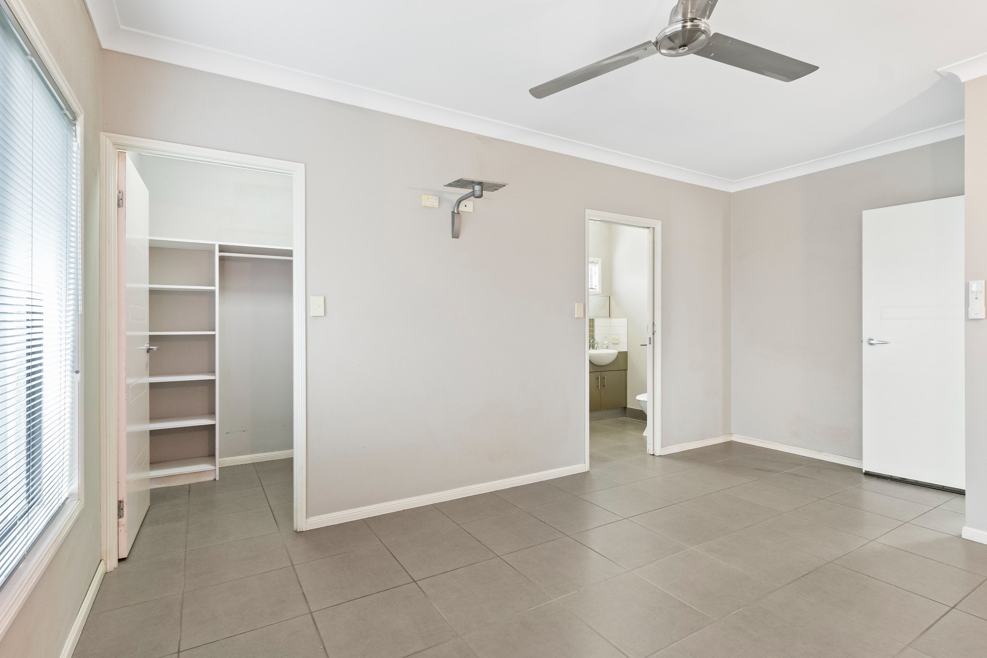 7 BOOYONG DRIVE, Mount Sheridan QLD 4868 - Image 4