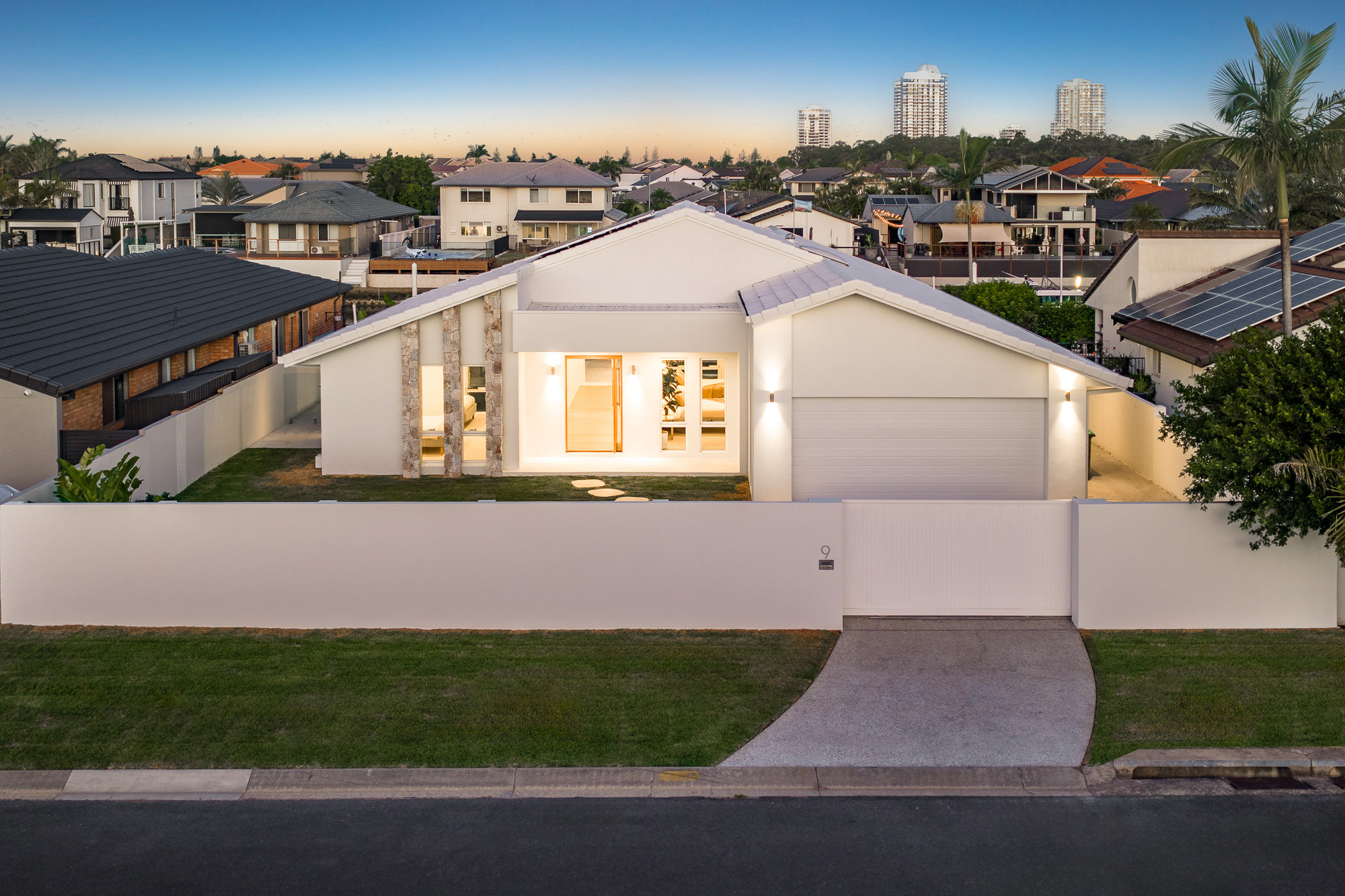 9 NIRVANA COURT, Runaway Bay QLD 4216 - Image 7