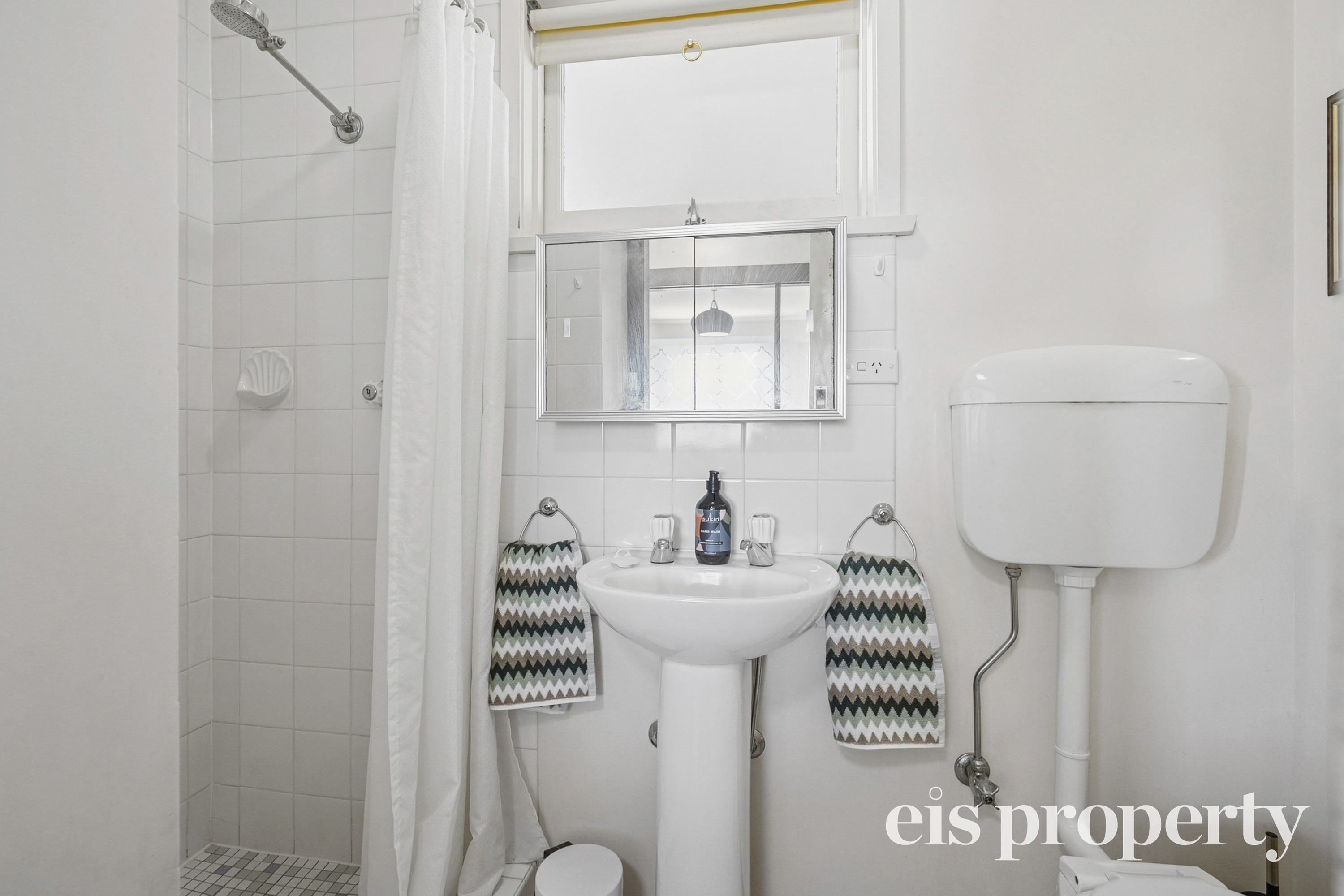 3/7a Chessington Court, Sandy Bay, Tas, 7005 - Image 5