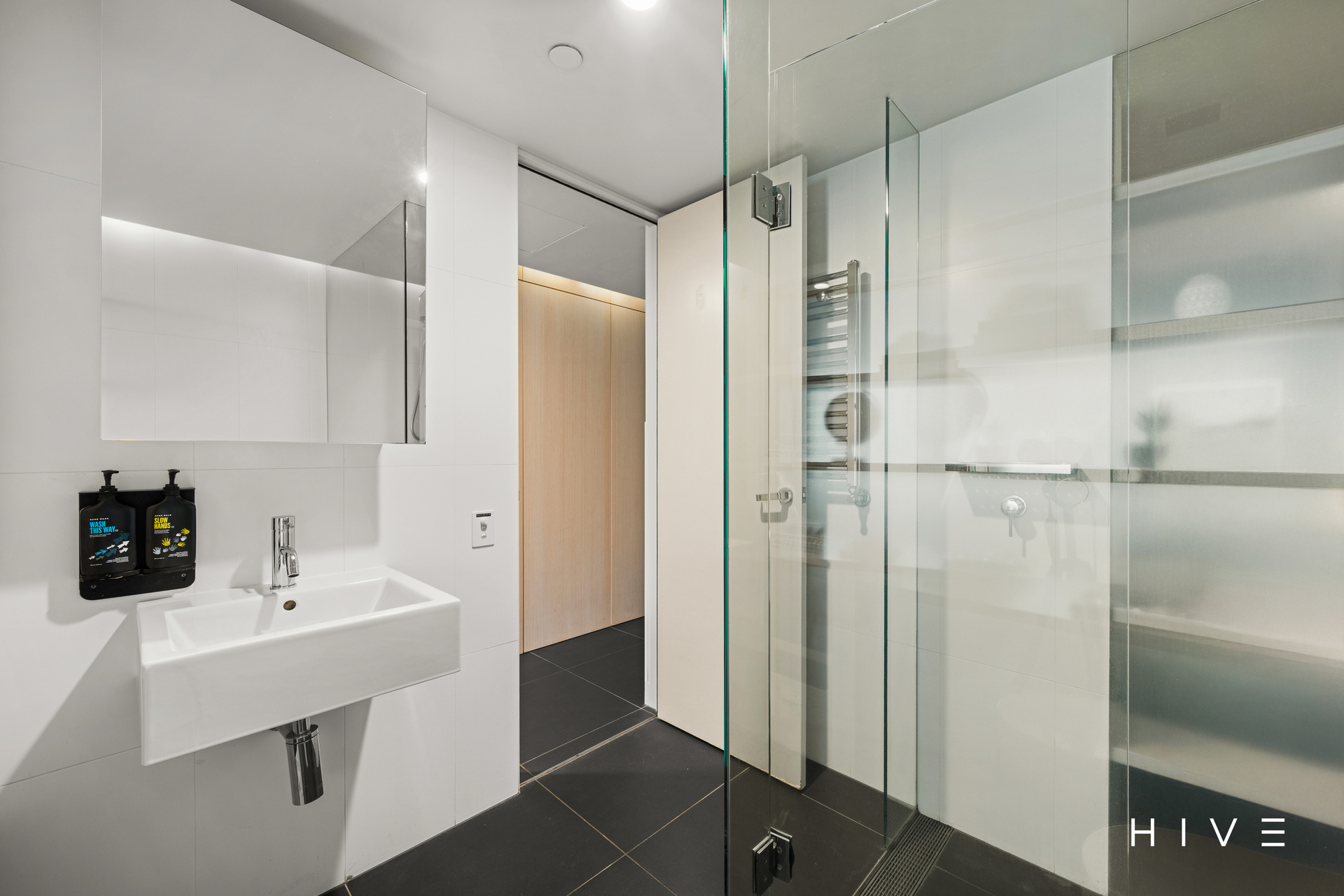809/25 Edinburgh Avenue, City, Act, 2601 - Image 9