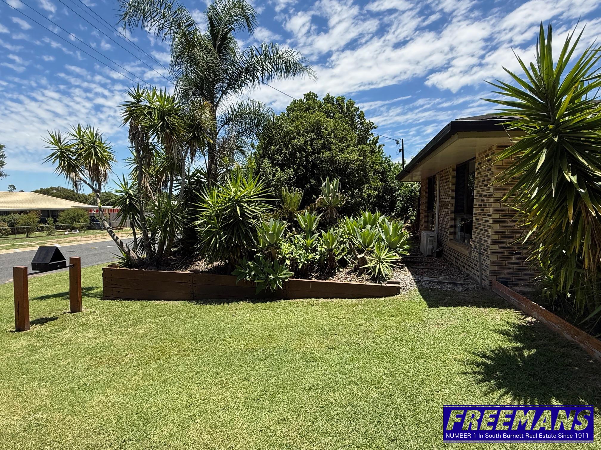 28 Bunker Avenue, Nanango, QLD 4615 - Image 2