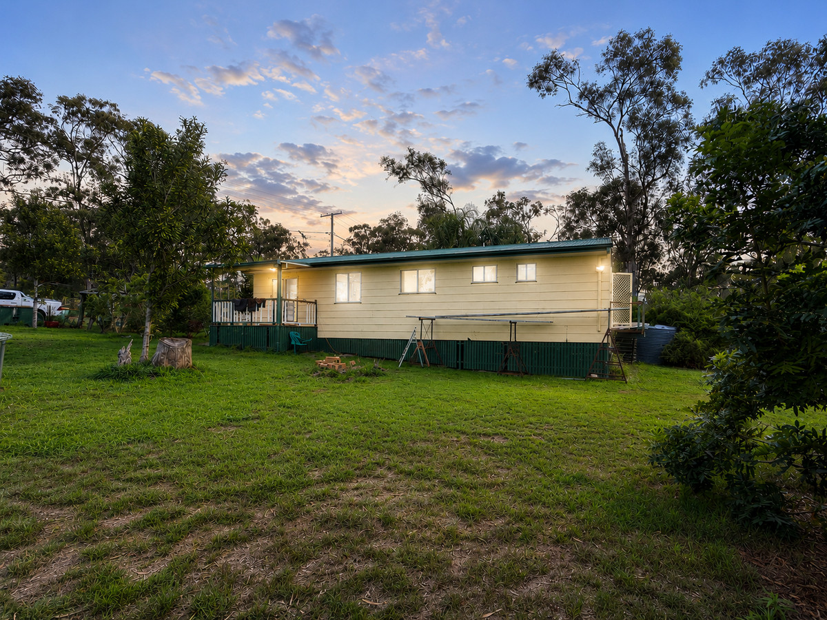 3 AMY DRIVE, Laidley Heights QLD 4341 - Image 2