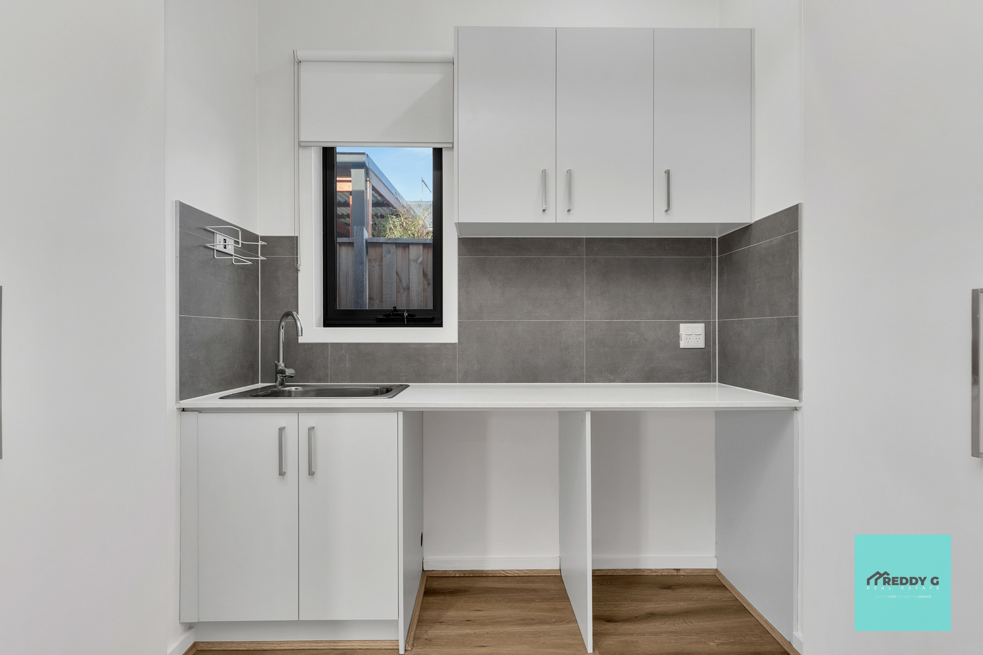 52 CLAUDIA CRESCENT, Kurunjang VIC 3337 - Image 2