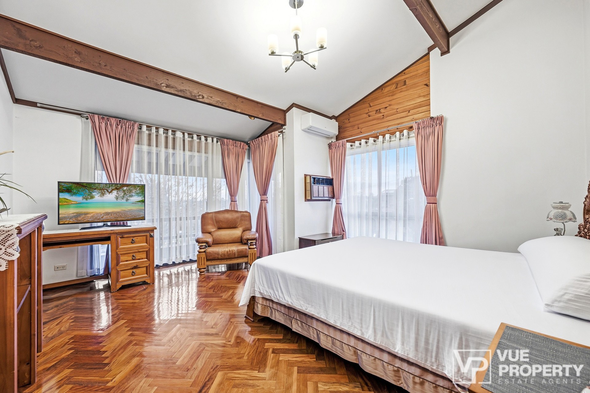 5-bedroom house at 4 Blundell Street, Marsfield, NSW 2122, Ryde, New South Wales