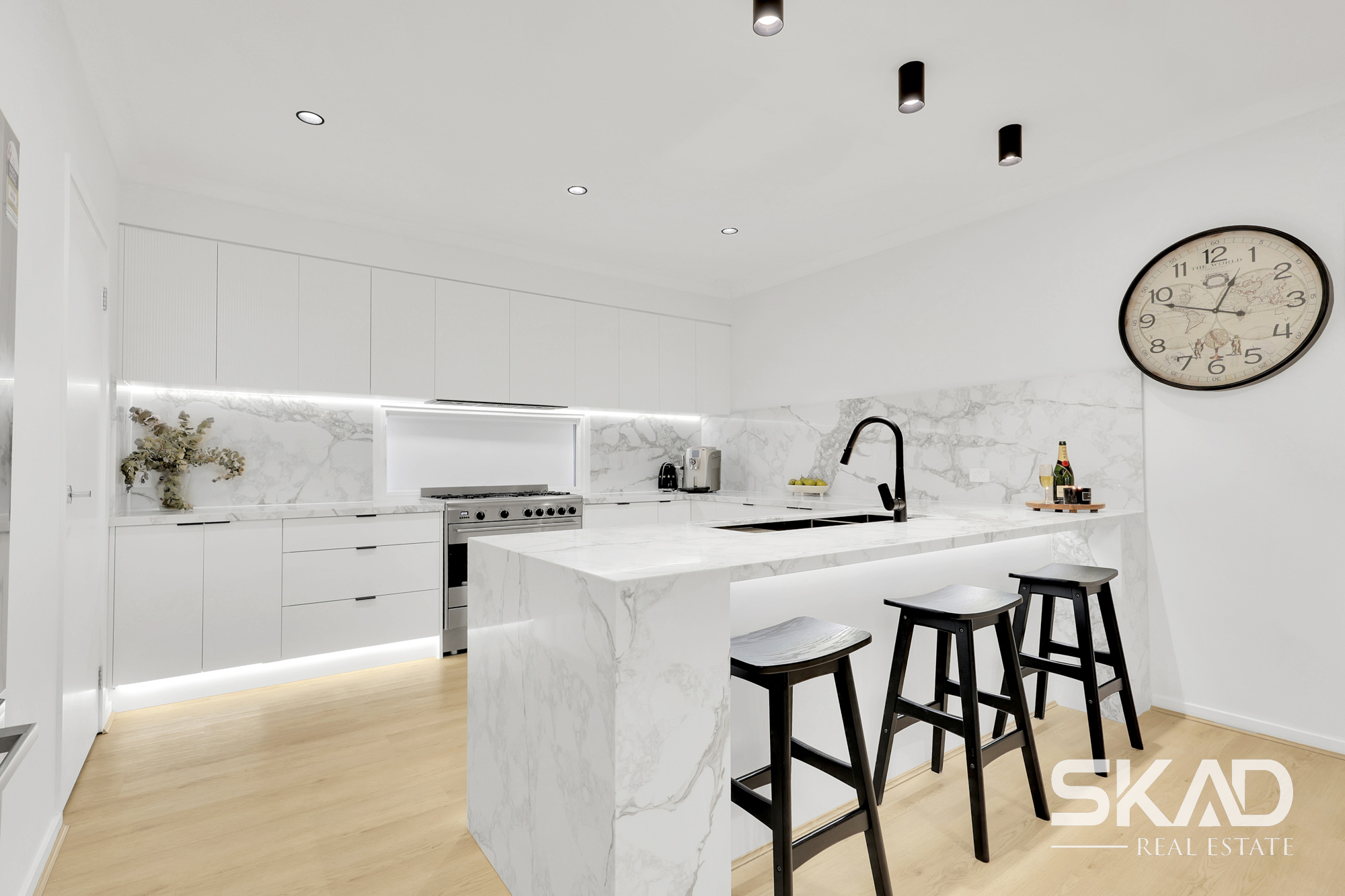 72 Lyndarum Drive, Epping, VIC 3076 - Image 3