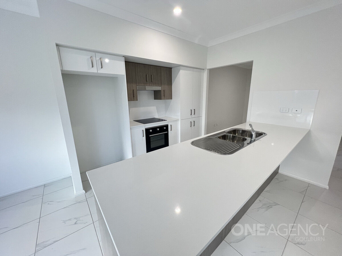 25 BONNEVILLE BOULEVARD, Goulburn NSW 2580 - Image 3