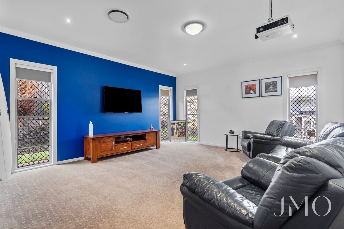 37 KILKIVAN DRIVE, Ormeau QLD 4208 - Image 9