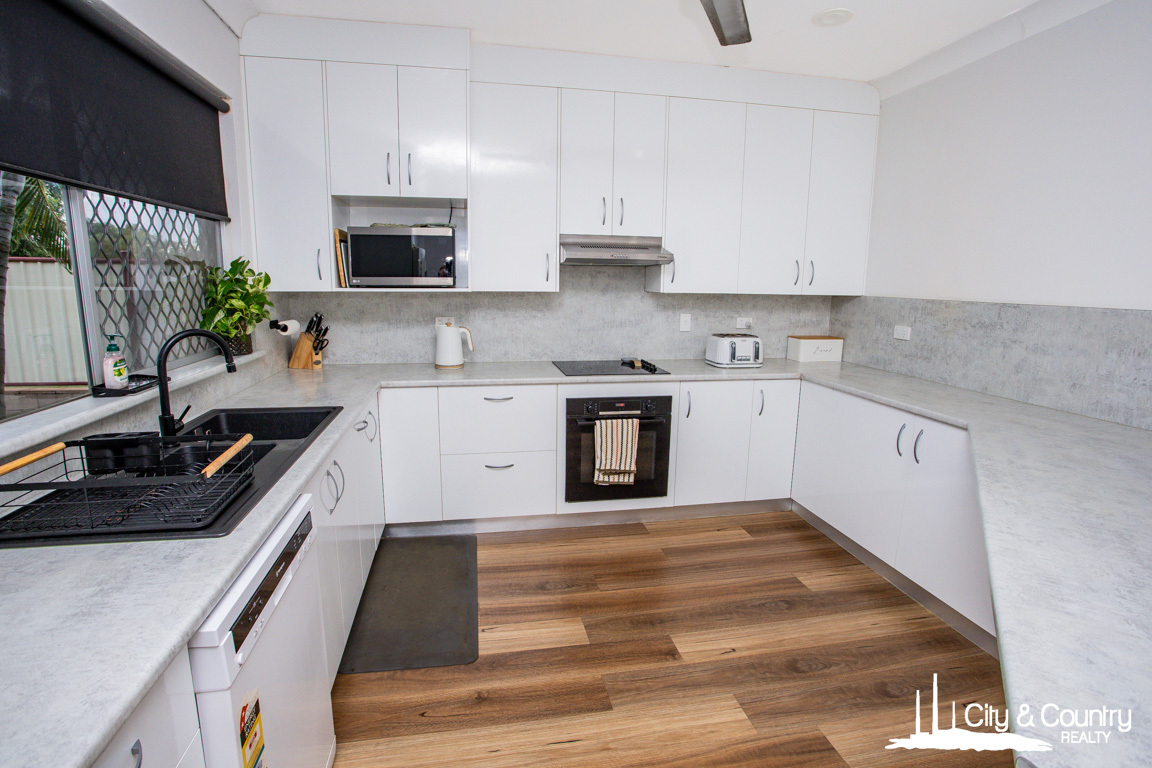 16 Raven Crescent, Mount Isa, Qld, 4825 - Image 4