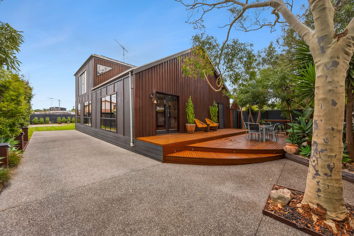 19 RIVERSIDE DRIVE, Torquay VIC 3228 - Image 1