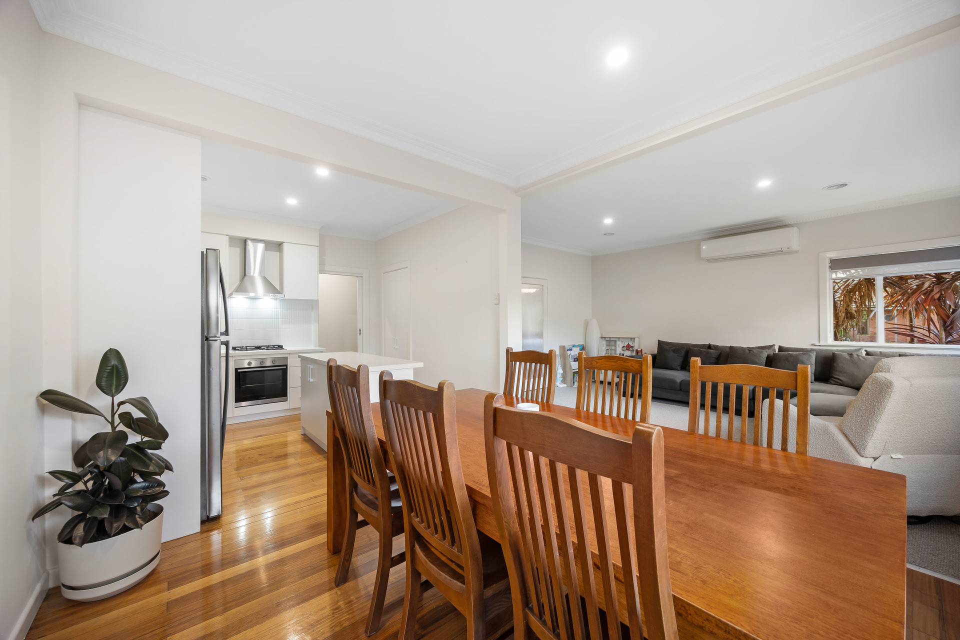 3-bedroom house at 13 Iris Avenue, Wendouree, VIC 3355, Ballarat, Victoria