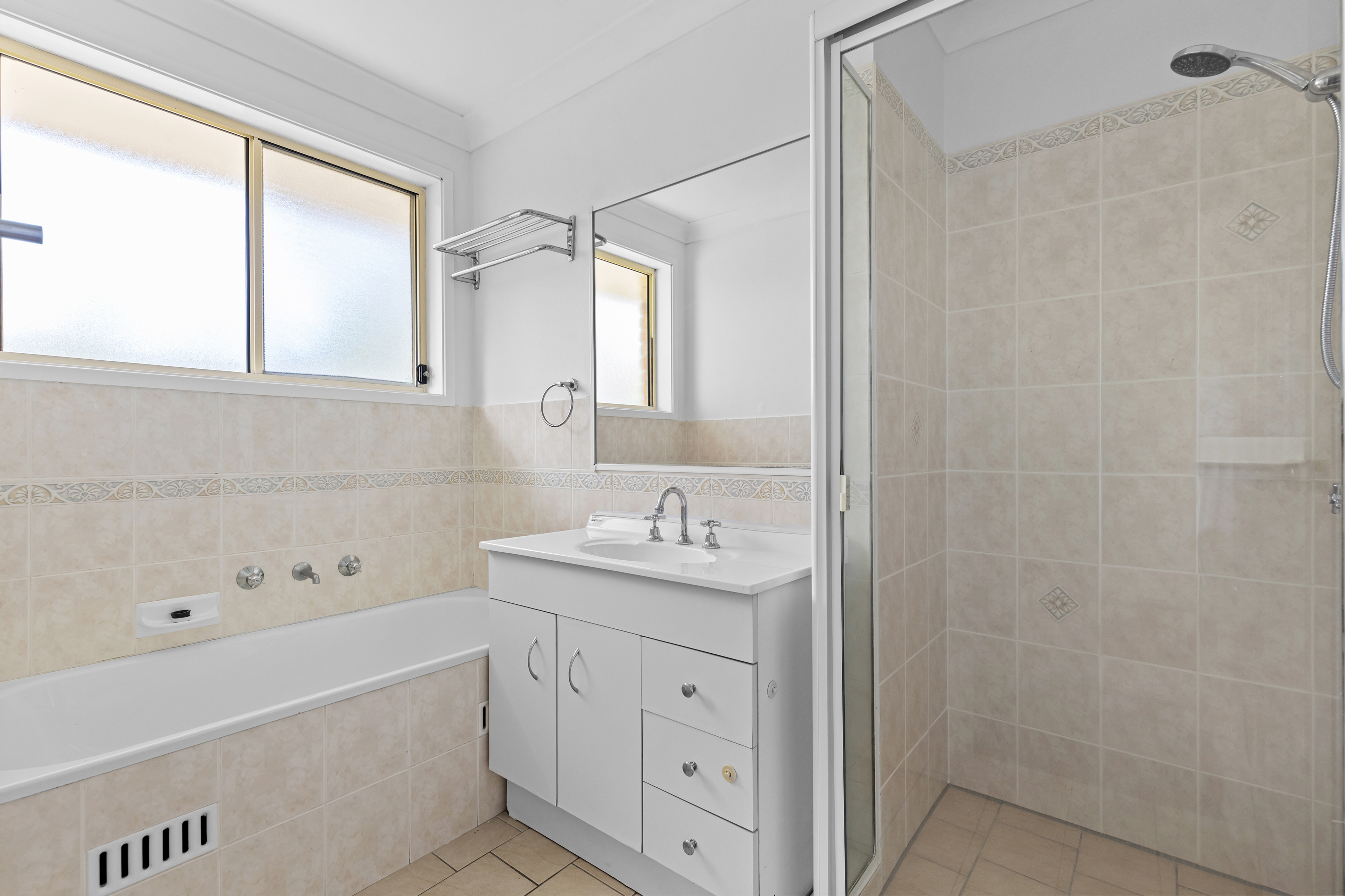 2 13A ANNA PLACE, WALLSEND NSW 2287 - Image 10