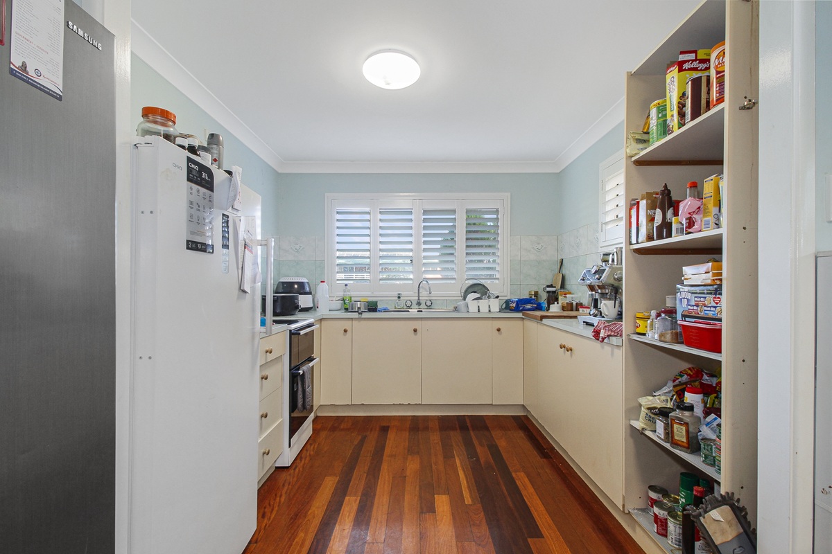 37 Highland Street, Russell Island, QLD 4184 - Image 4