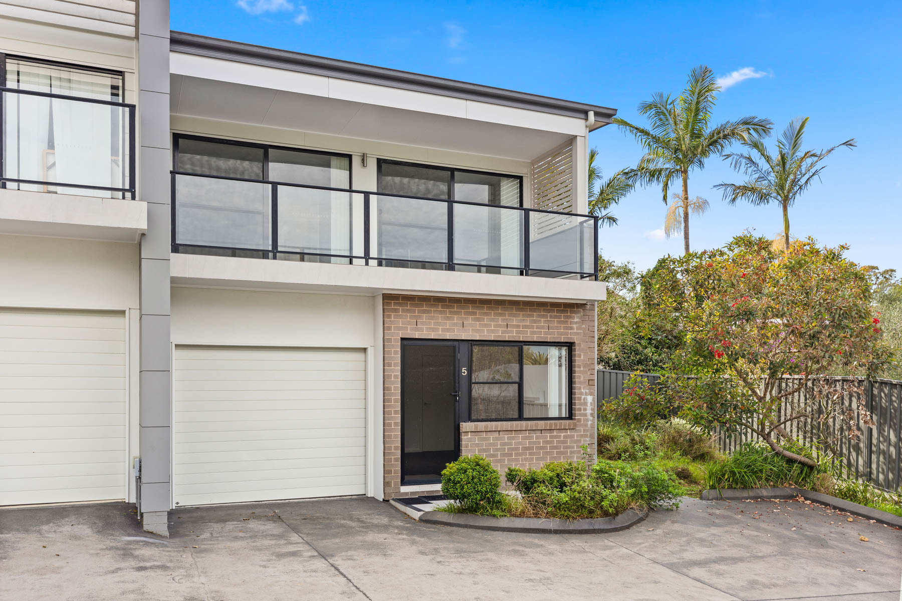 UNIT 5 8 COWPER AVENUE, Charlestown NSW 2290 - Image 1