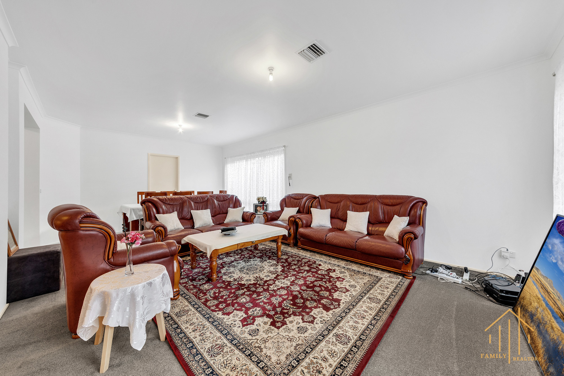 11 FLYNN COURT, Narre Warren South VIC 3805 - Image 3