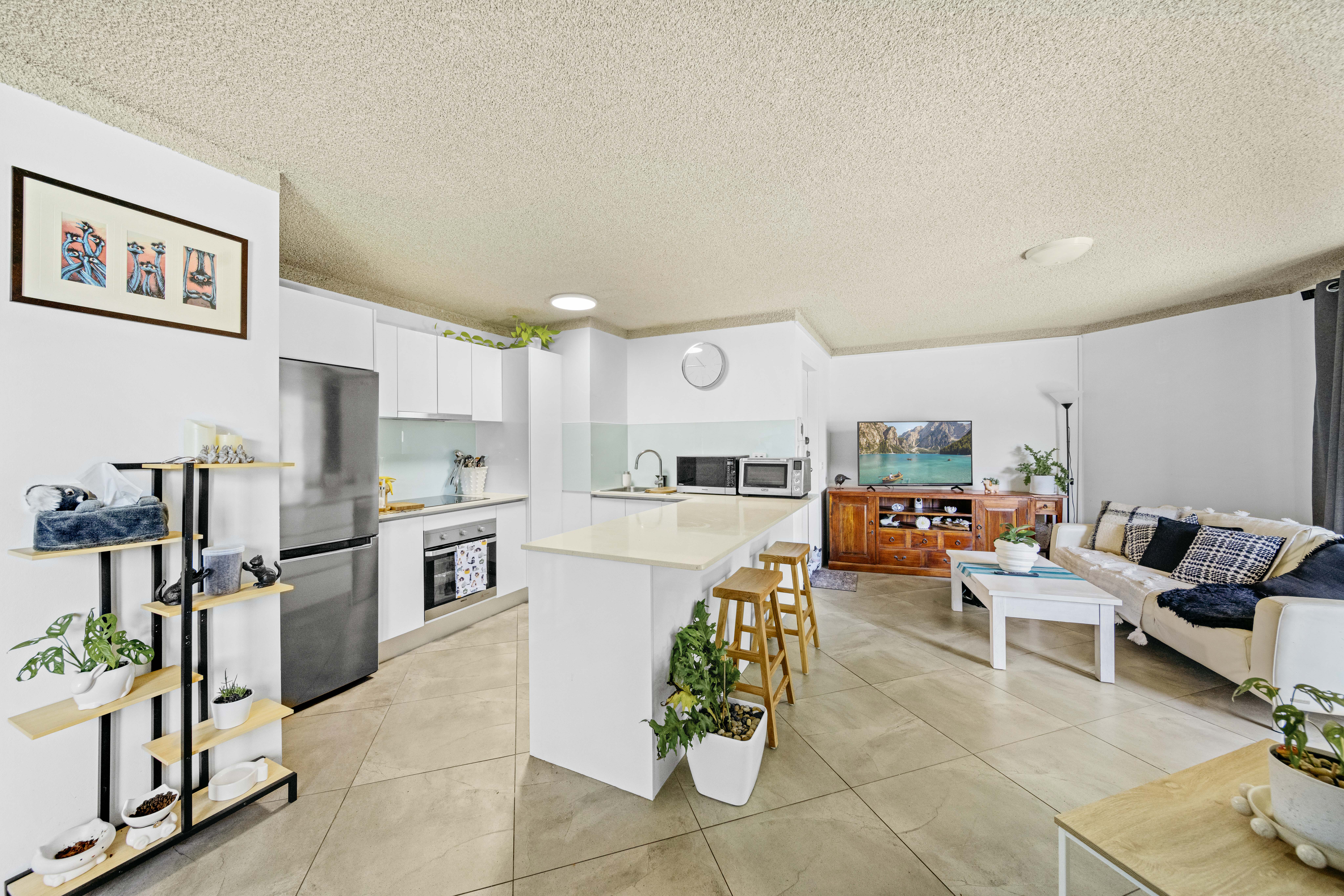 2-bedroom unit at 1/116 Petrel Avenue, Mermaid Beach, QLD 4218, Gold Coast, Queensland