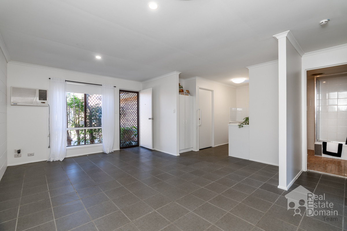 3/7 Cleopatra Street, Kingston, Qld, 4114 - Image 4