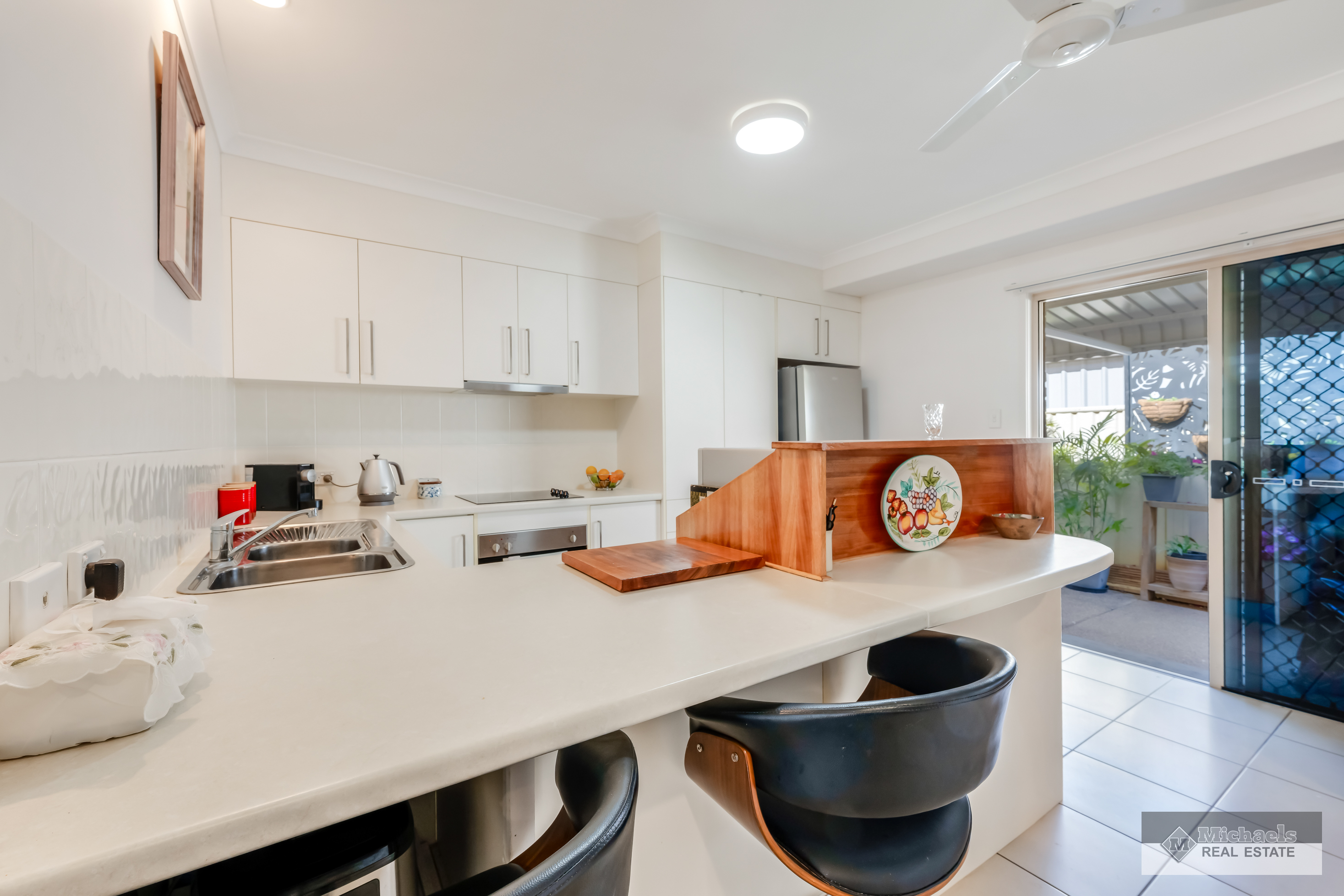5 47 THABEBAN STREET, AVENELL HEIGHTS QLD 4670 - Image 7