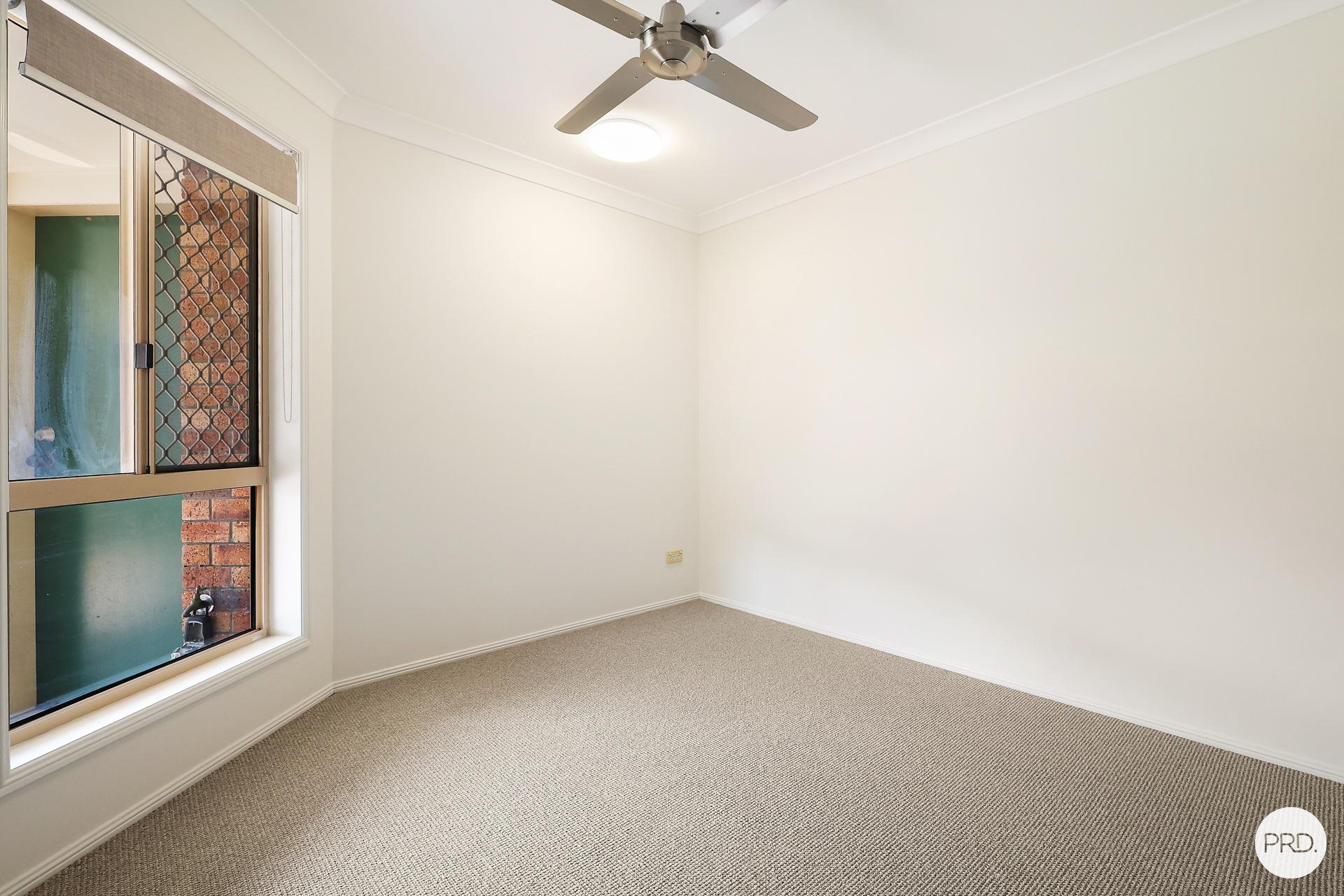 18 1 DOYALSON PLACE, HELENSVALE QLD 4212 - Image 5