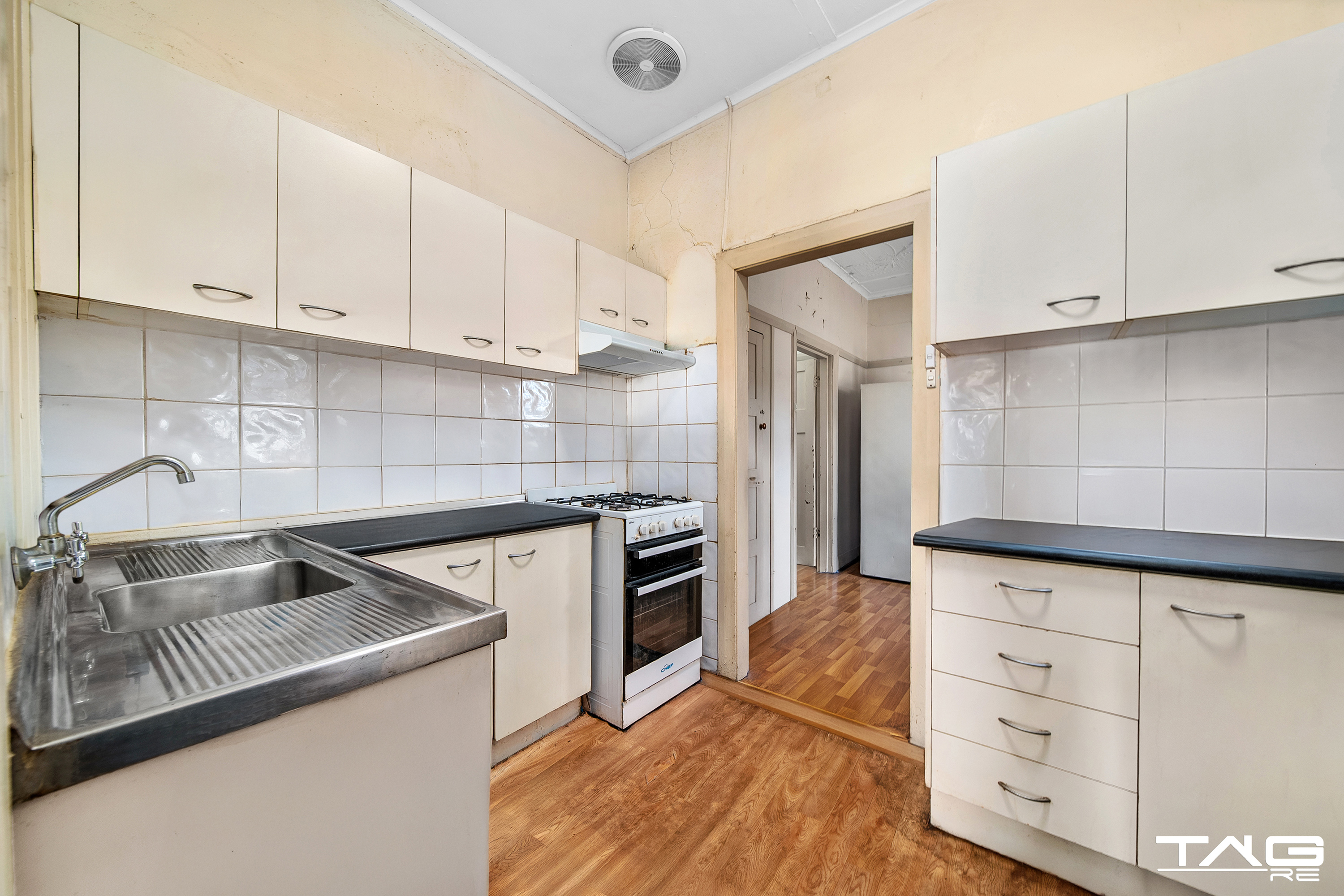 27 HAWKESBURY ROAD, Westmead NSW 2145 - Image 7