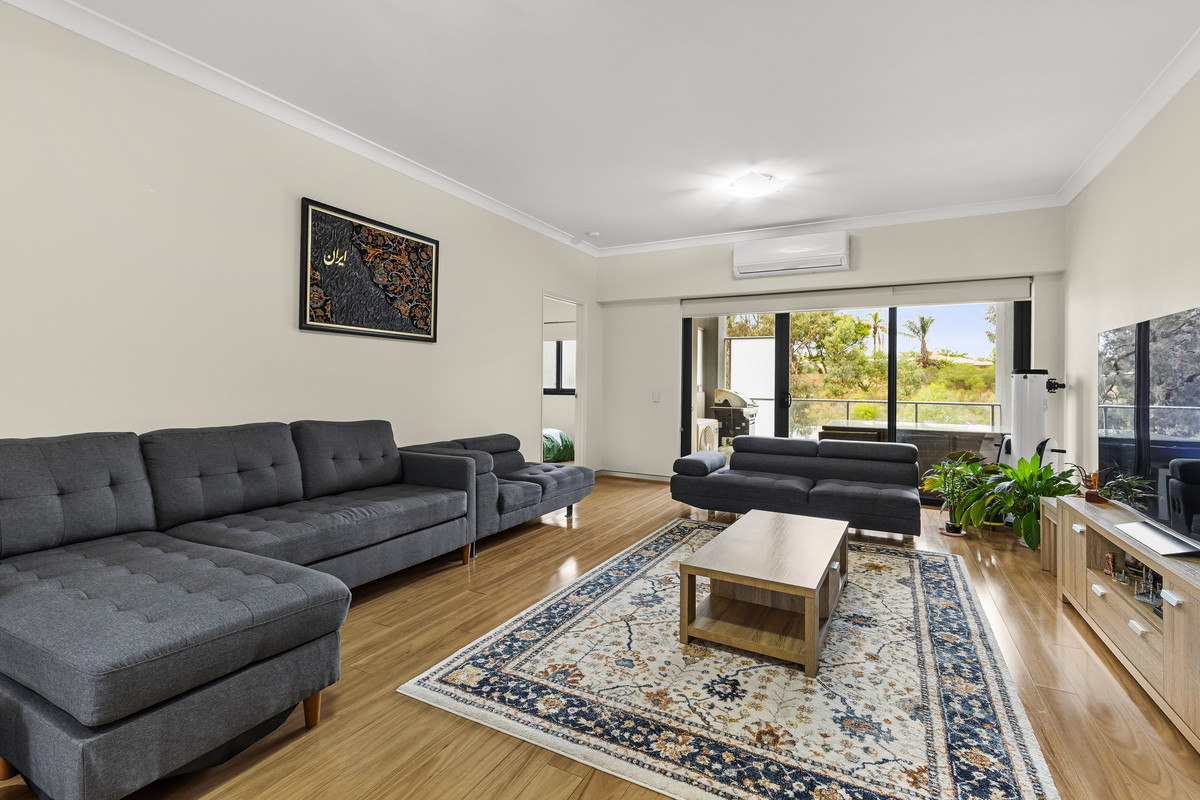 59 6 WALSH LOOP, JOONDALUP WA 6027 - Image 2