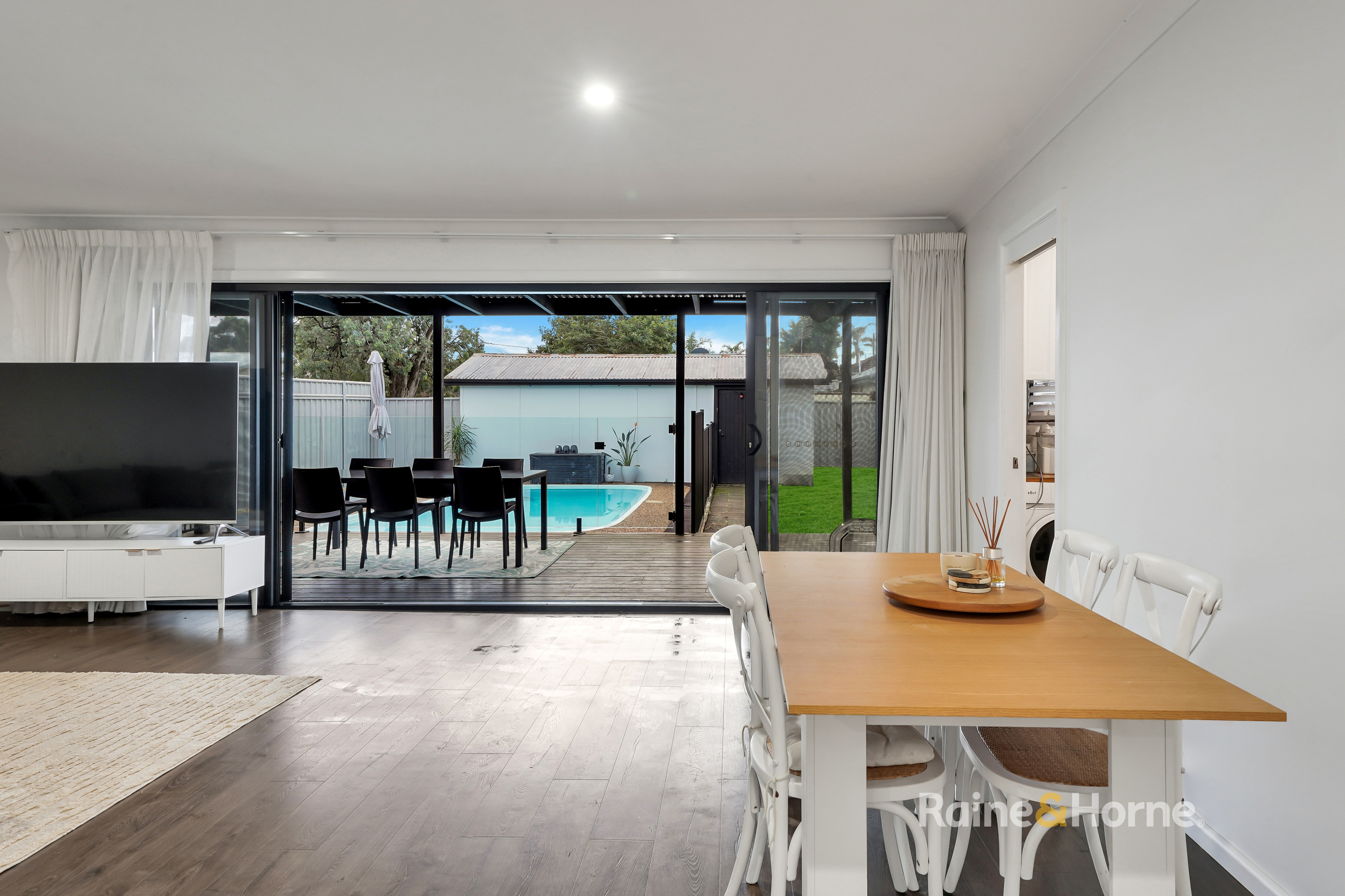 12 Onslow Avenue, Woy Woy, NSW 2256 - Image 8