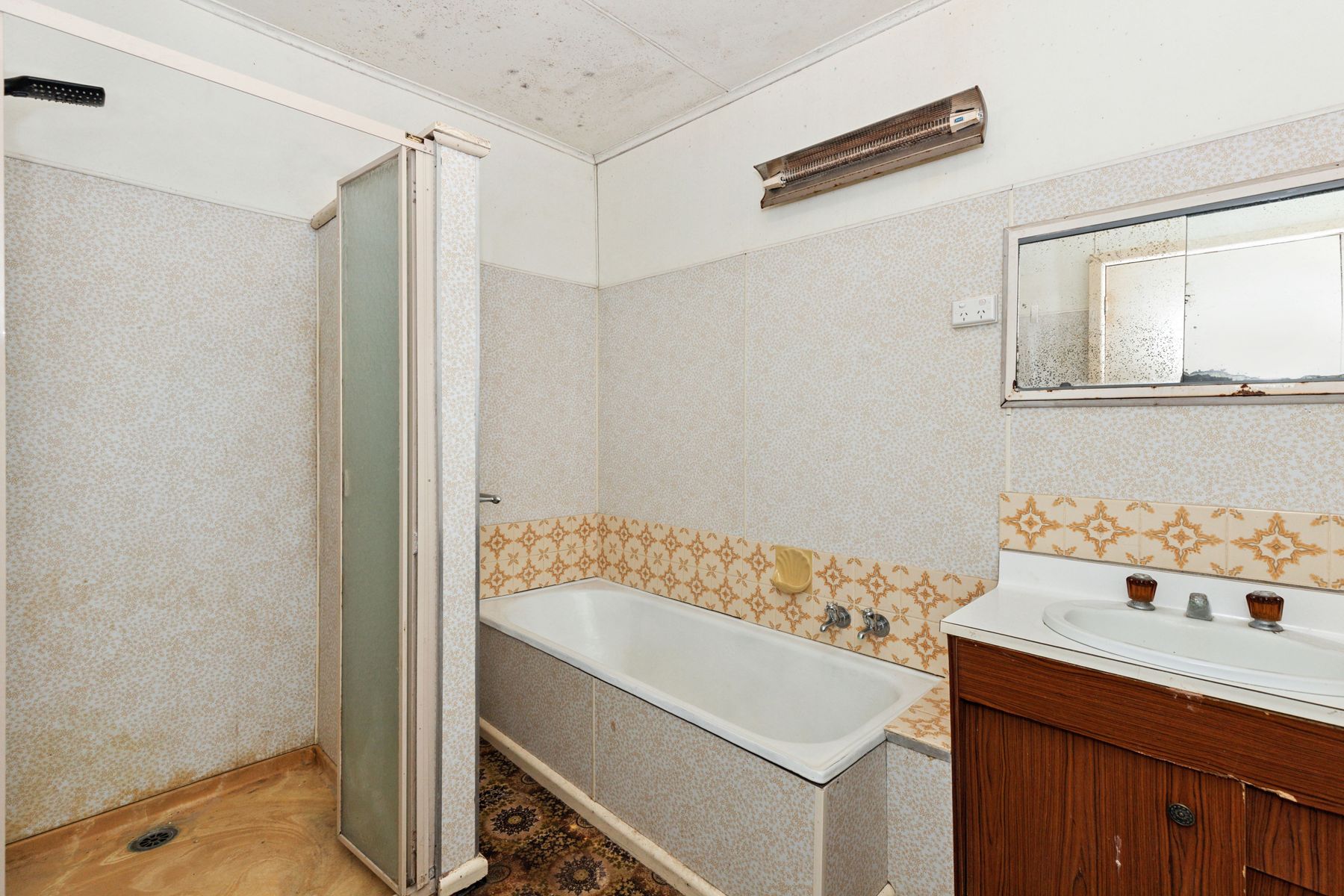 5-bedroom house at 8 Hervey Street, Elmore, VIC 3558, Greater Bendigo, Victoria