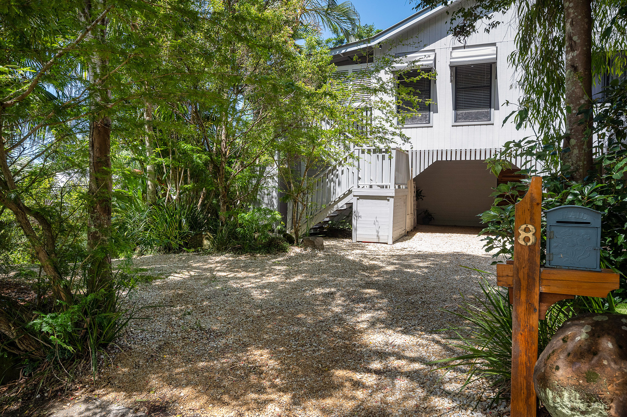 8 BULGOON CRESCENT, Ocean Shores NSW 2483 - Image 5