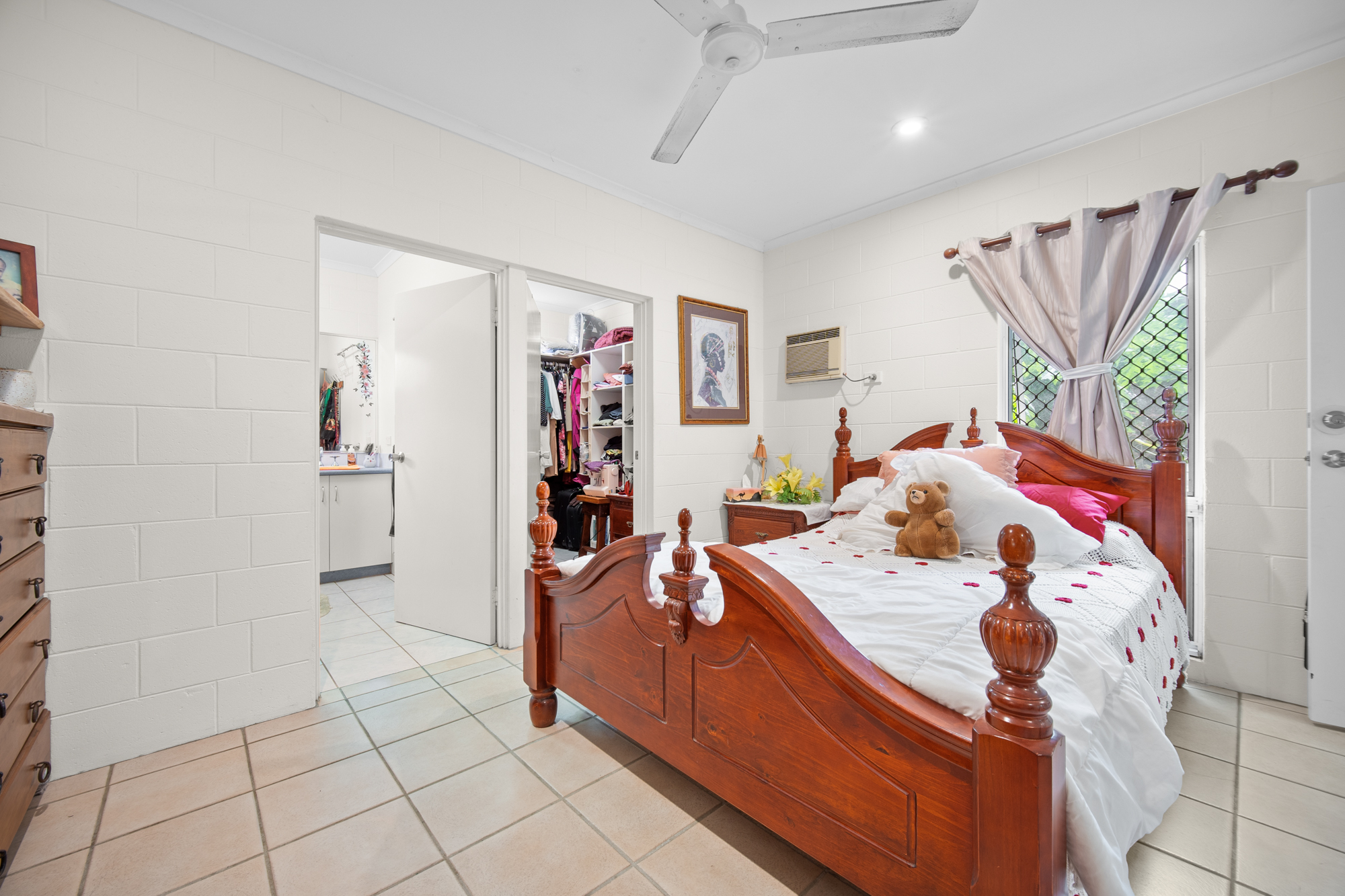 10 BATHURST DRIVE, Bentley Park QLD 4869 - Image 8