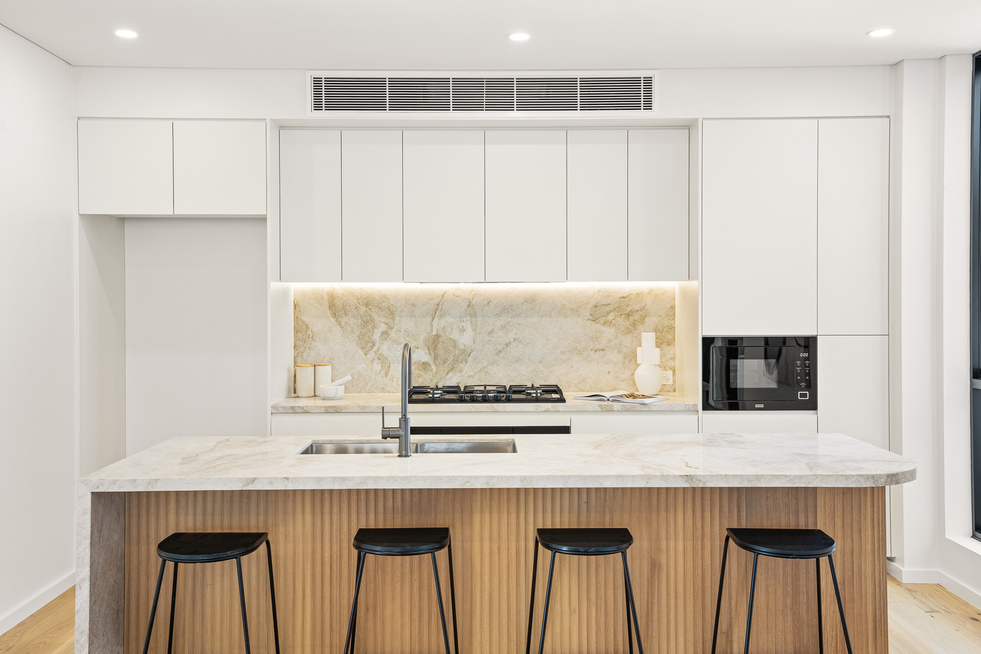 5-bedroom unit at 51 SAUNDERS BAY ROAD, Caringbah South NSW 2229, Sutherland, New South Wales