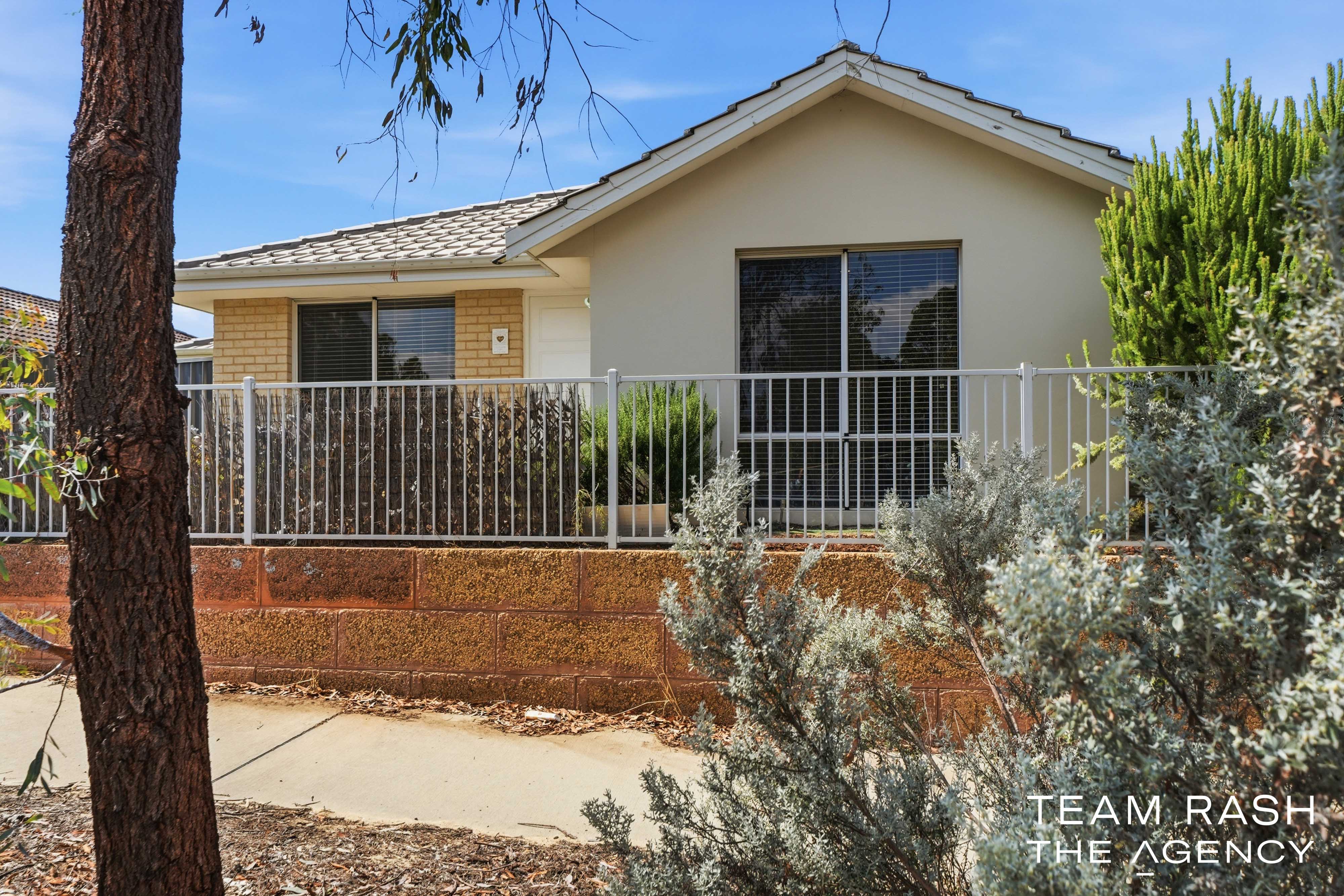 4-bedroom house at 2 Horticulture Gardens, Banksia Grove, WA 6031, Wanneroo, Western Australia