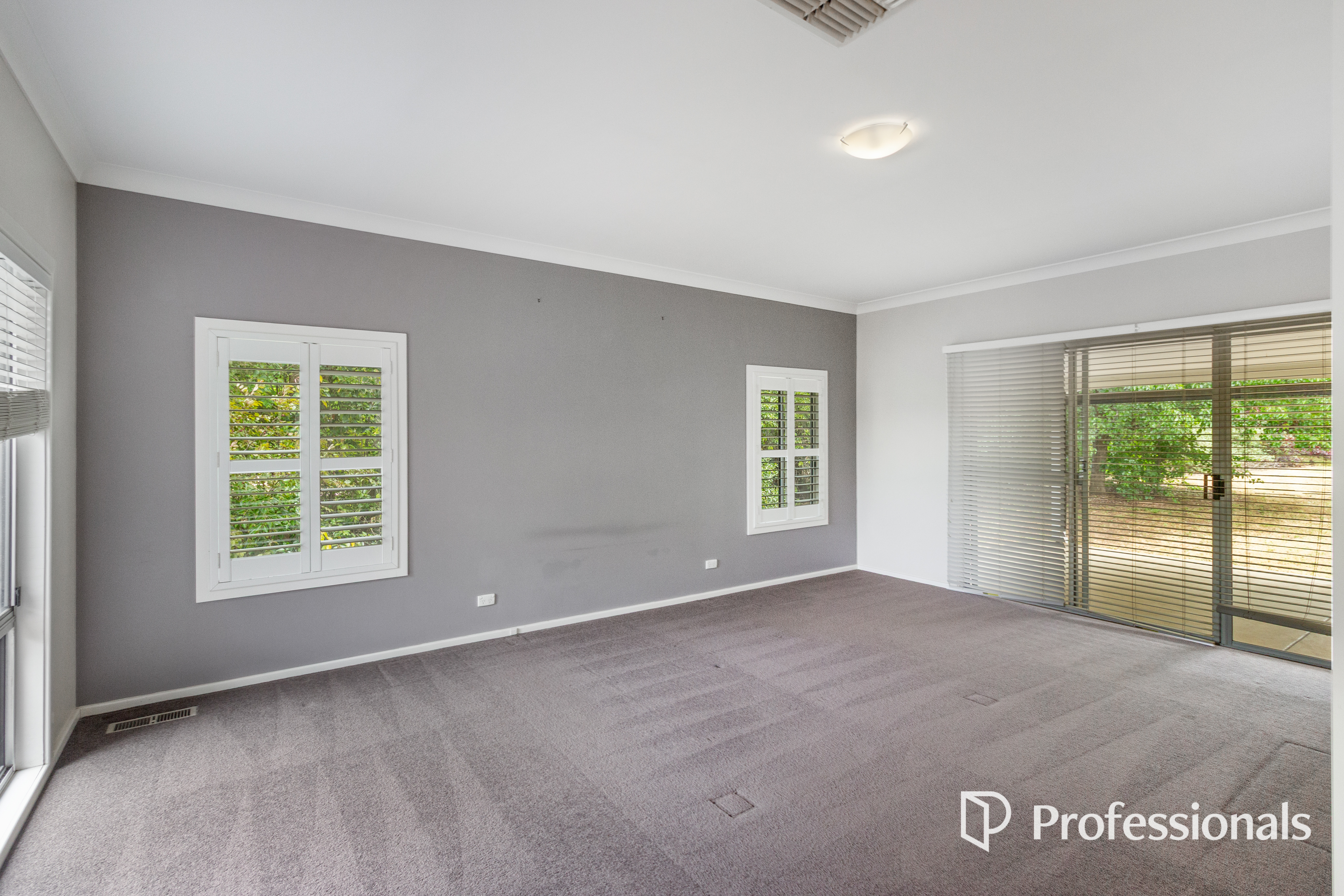 543 Kooringal Road, Kooringal, Nsw, 2650 - Image 1