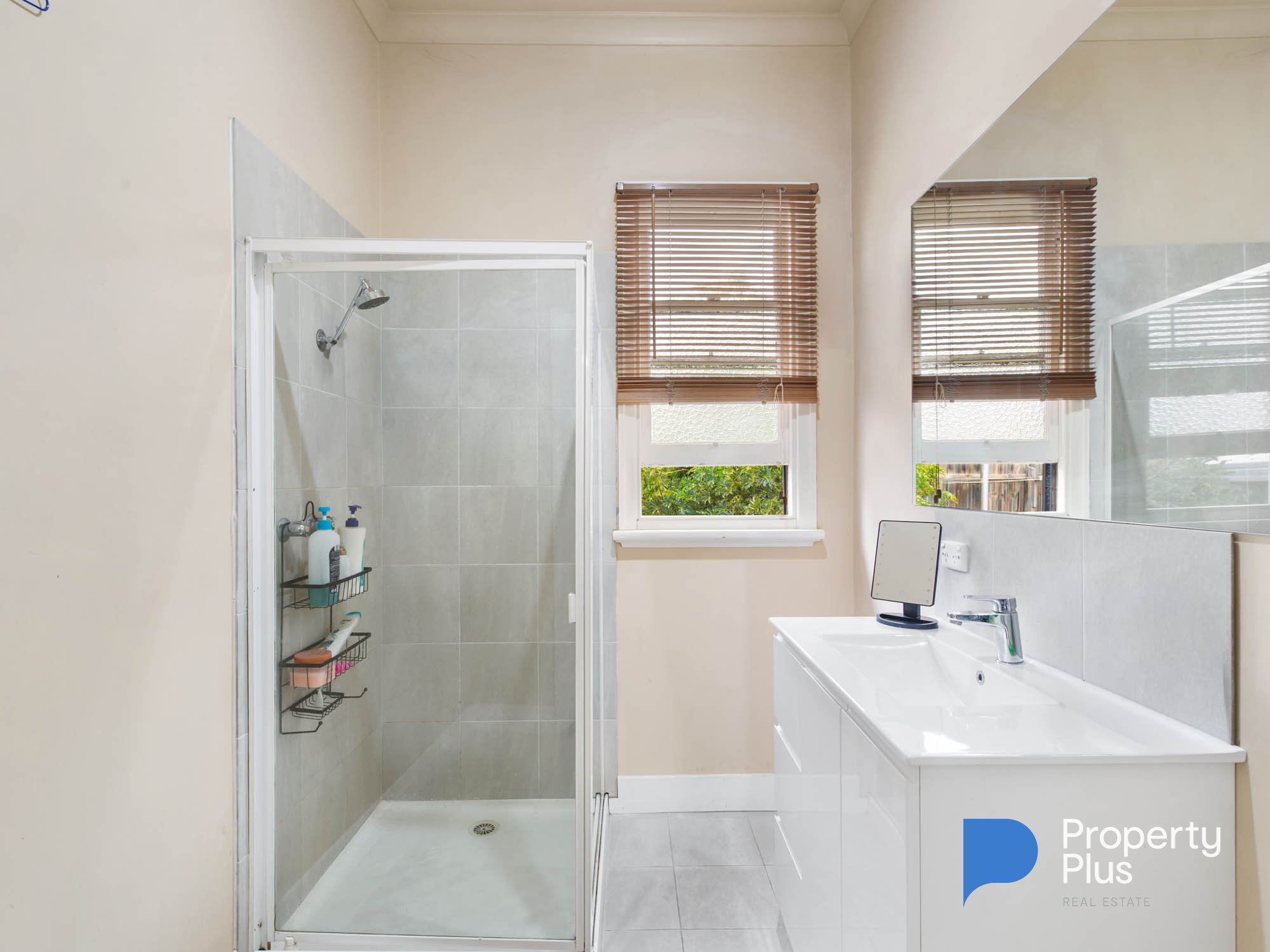 2-bedroom house at 2 North Western Road, St Arnaud, VIC 3478, Northern Grampians, Victoria