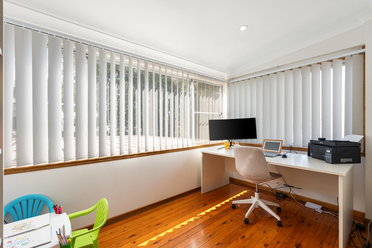 8 BARRYMOUNT CRESCENT, Mount Lofty QLD 4350 - Image 7