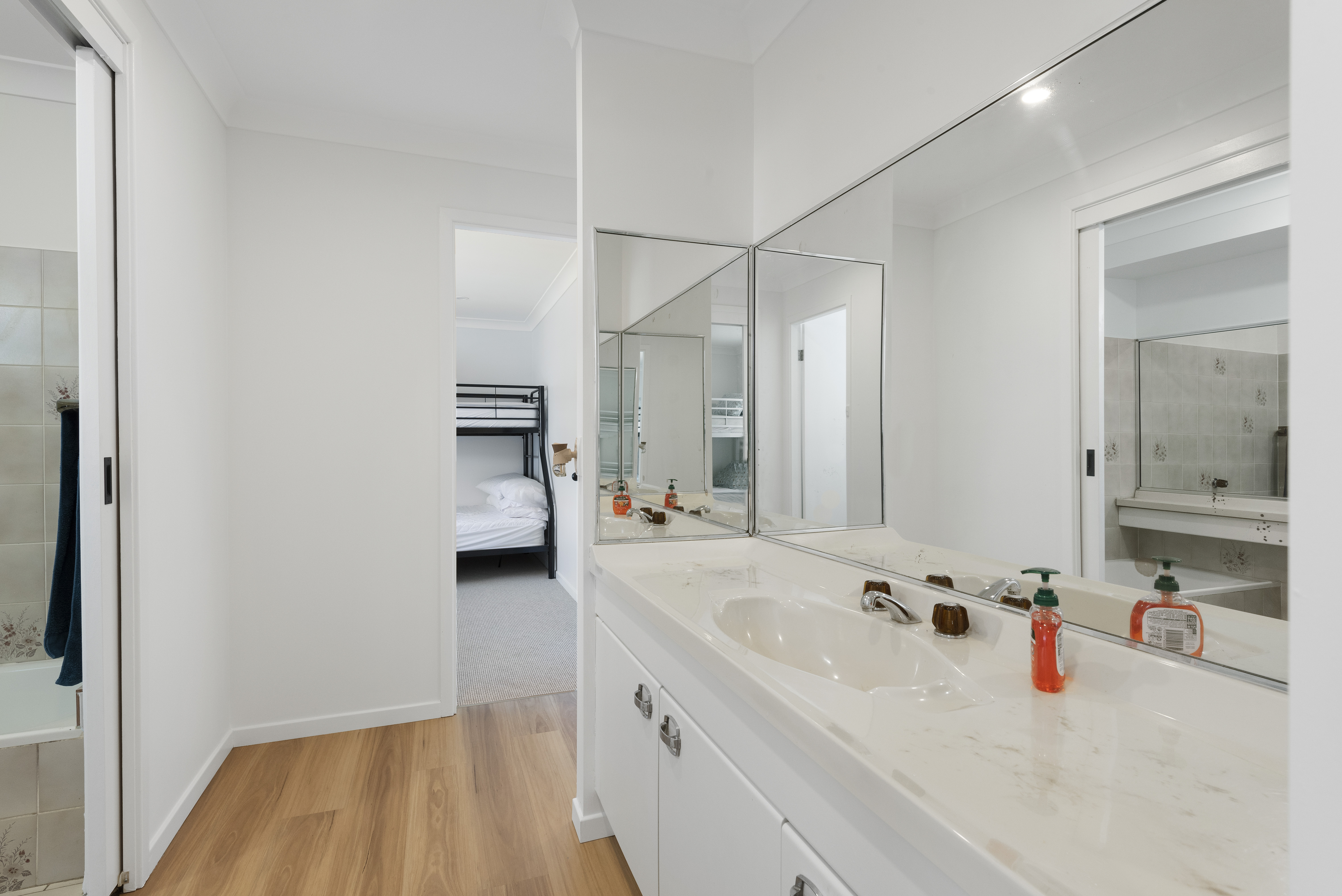 8 Honeysuckle Close, Burrill Lake, NSW 2539 - Image 4