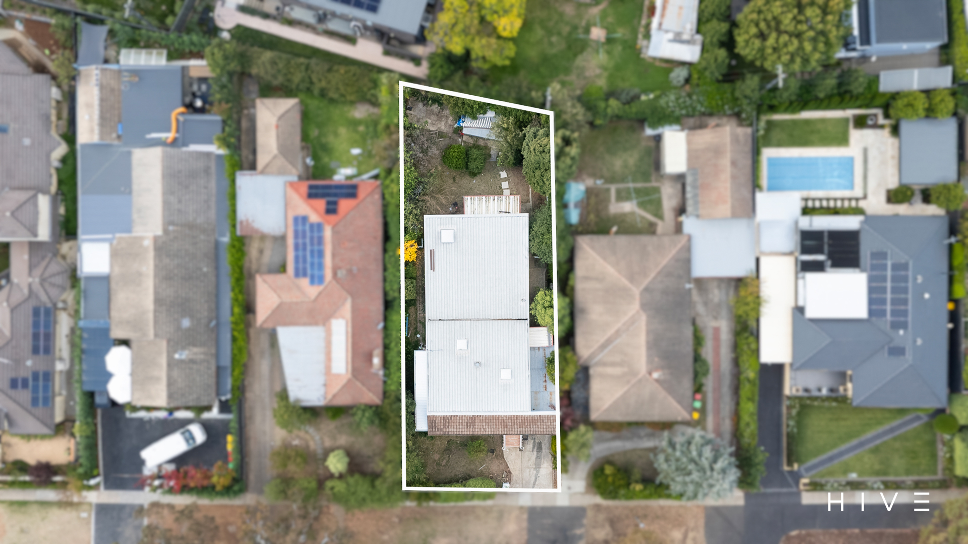 18 Hopetoun Circuit, Deakin, ACT 2600 - Image 2