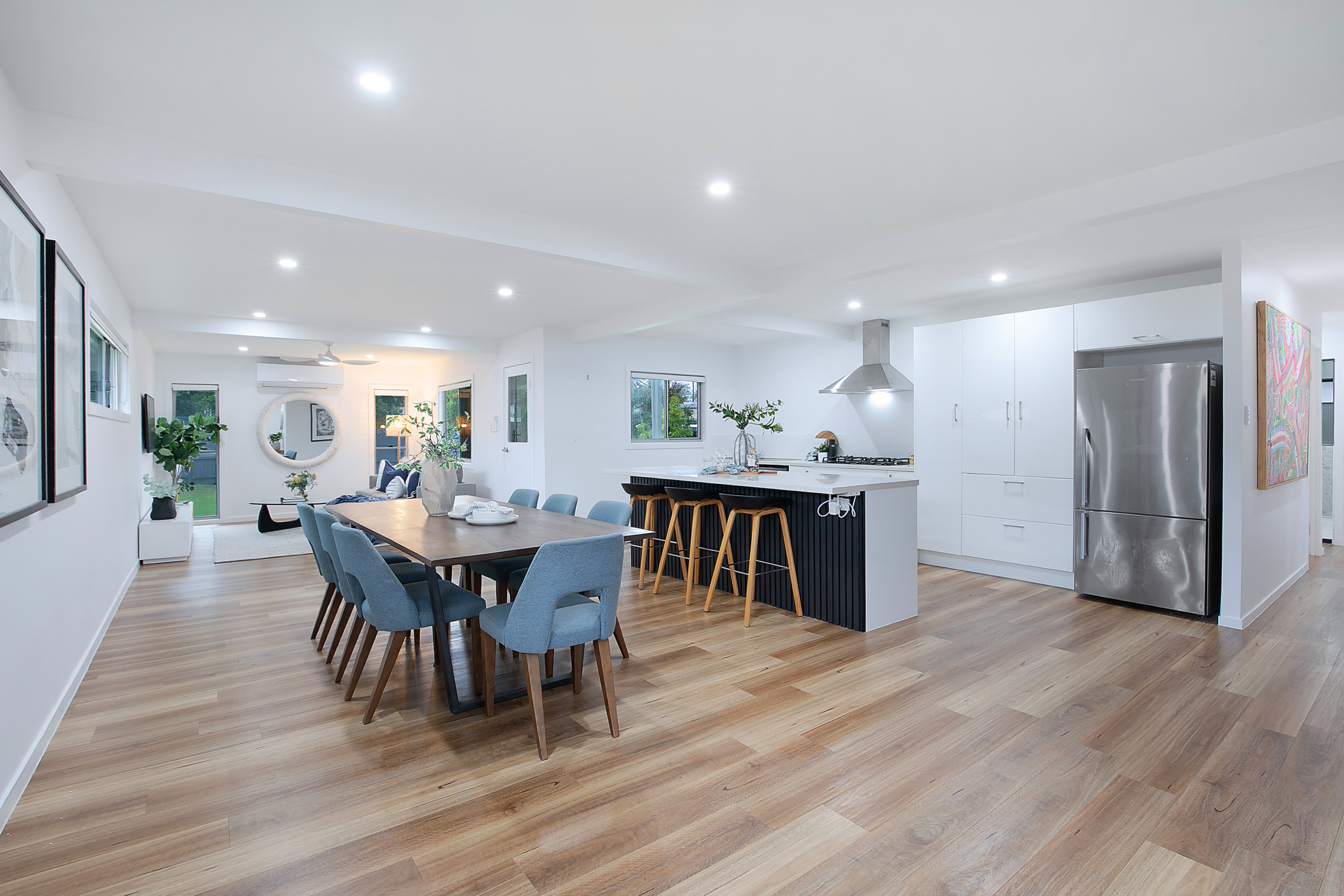 16 Bradnor Street, Carina, QLD 4152 - Image 1