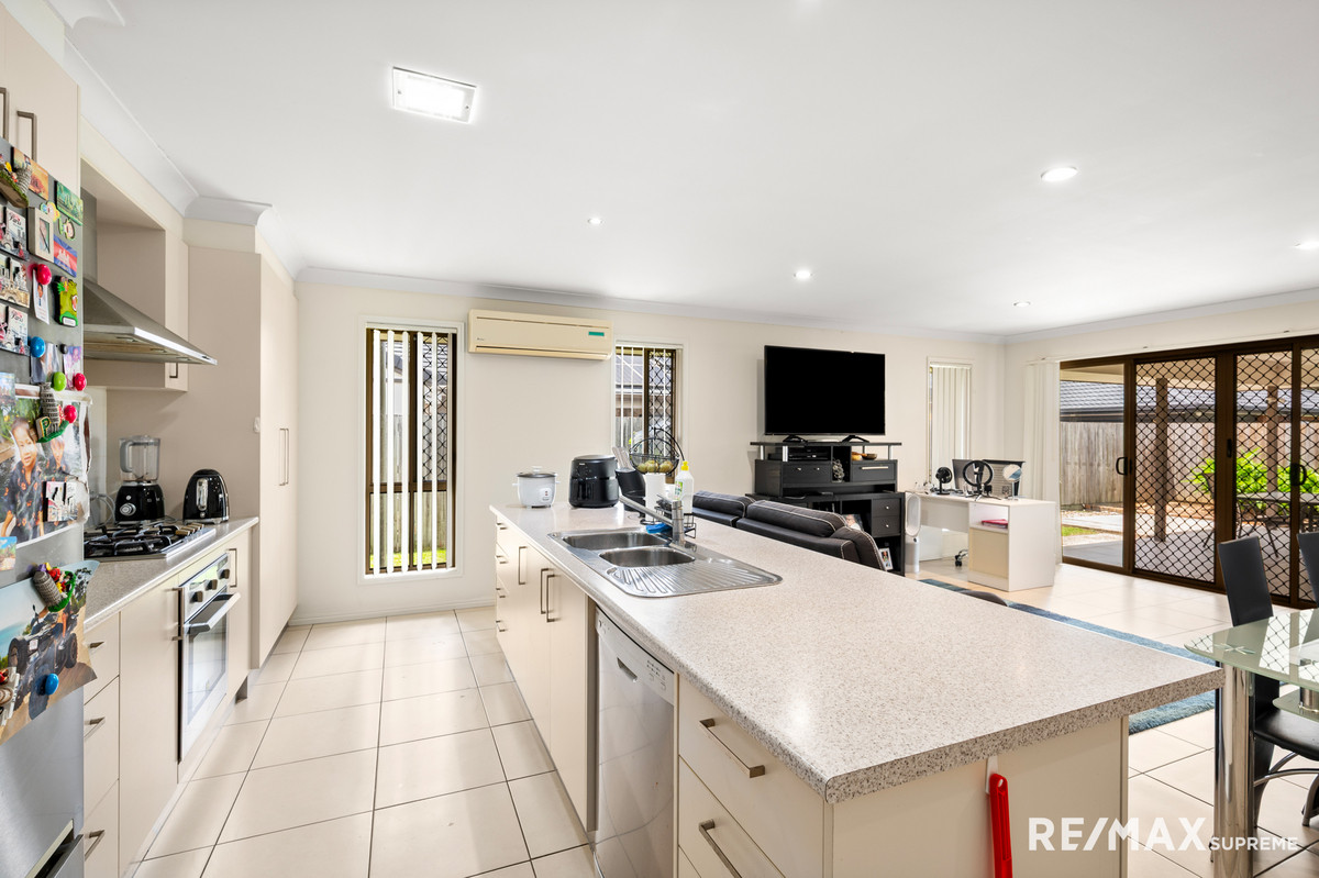 4-bedroom house at 40 Finetti Circuit, Durack, QLD 4077, Brisbane, Queensland