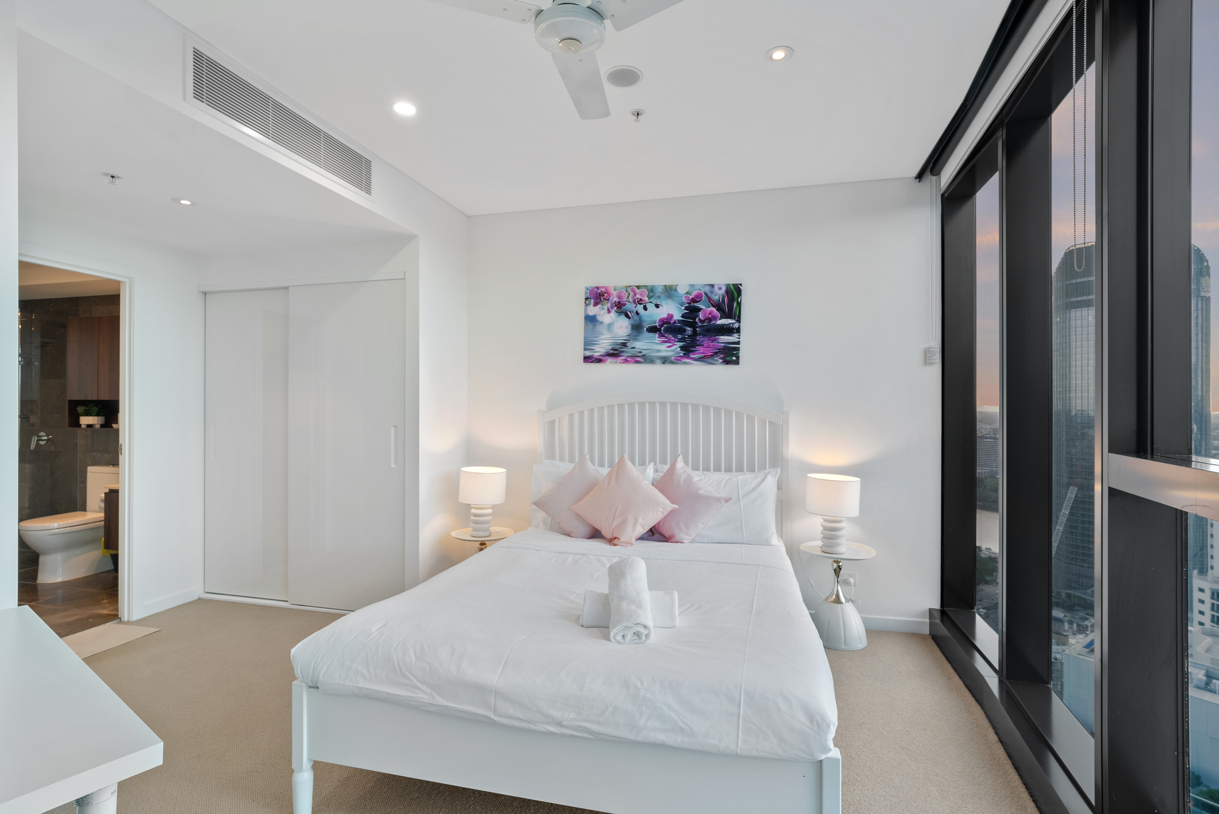 3-bedroom unit at APARTMENT 4305 222 MARGARET STREET, BRISBANE CITY QLD 4000, Brisbane, Queensland